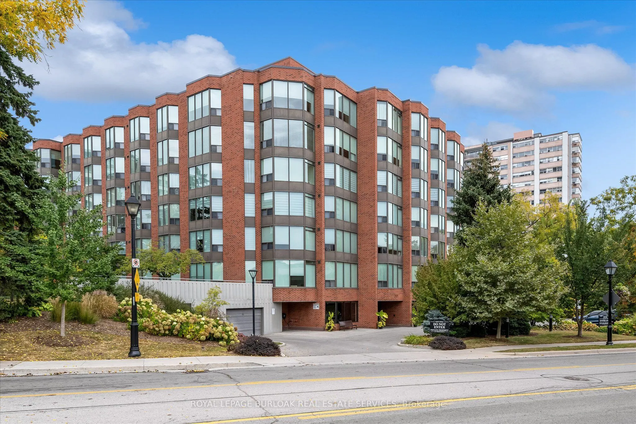 2121 Lakeshore Road #404
