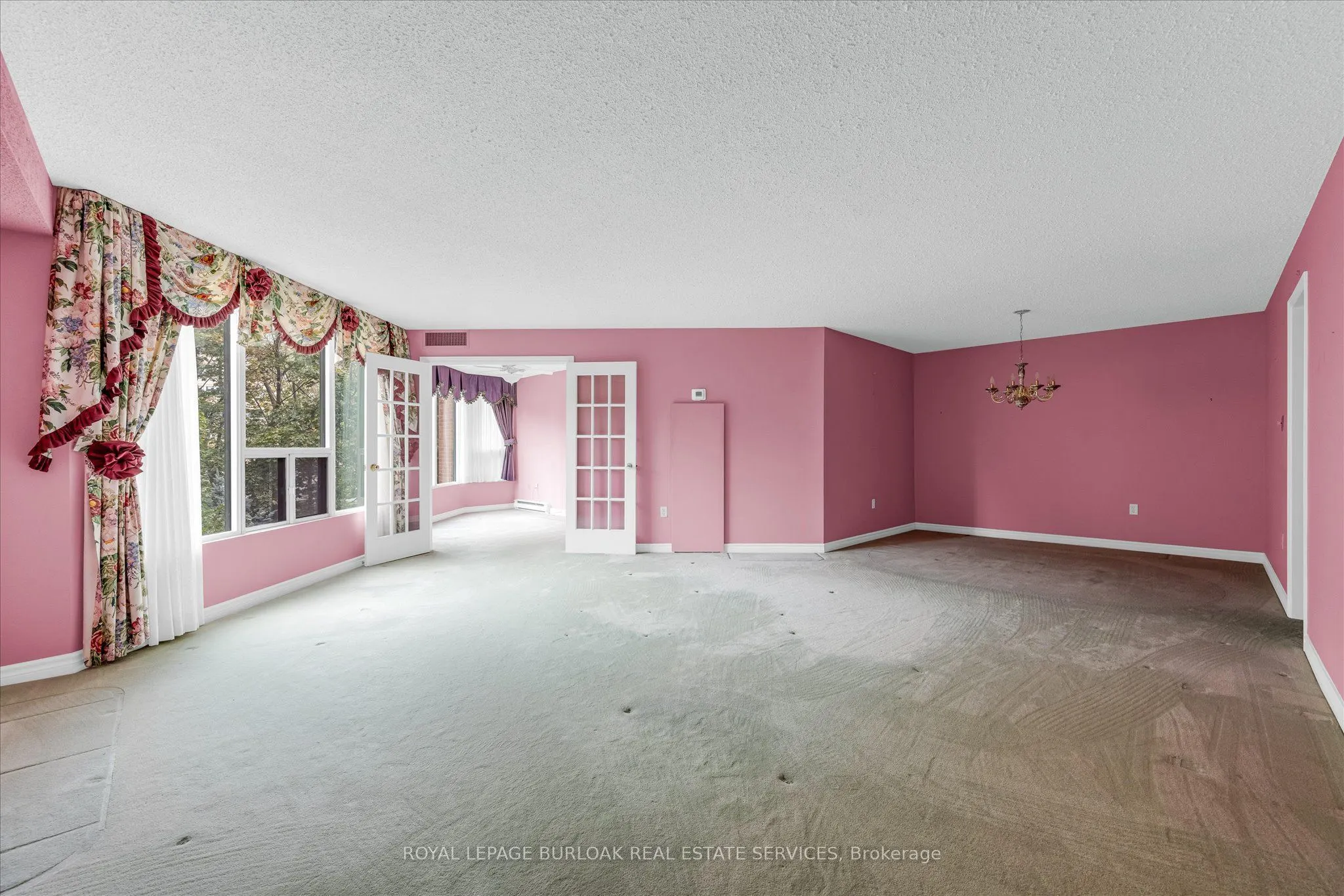 2121 Lakeshore Road #404