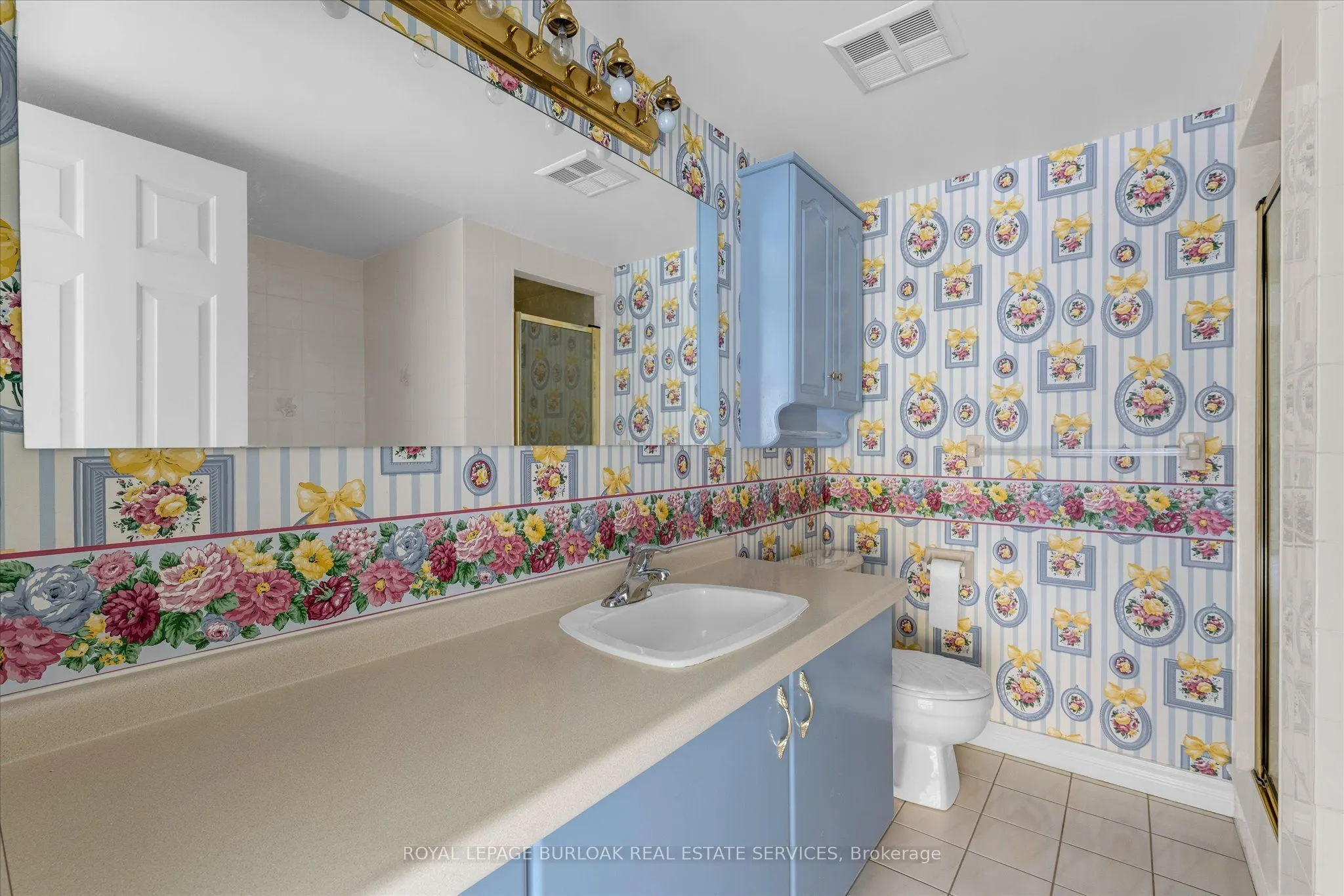 2121 Lakeshore Road #404