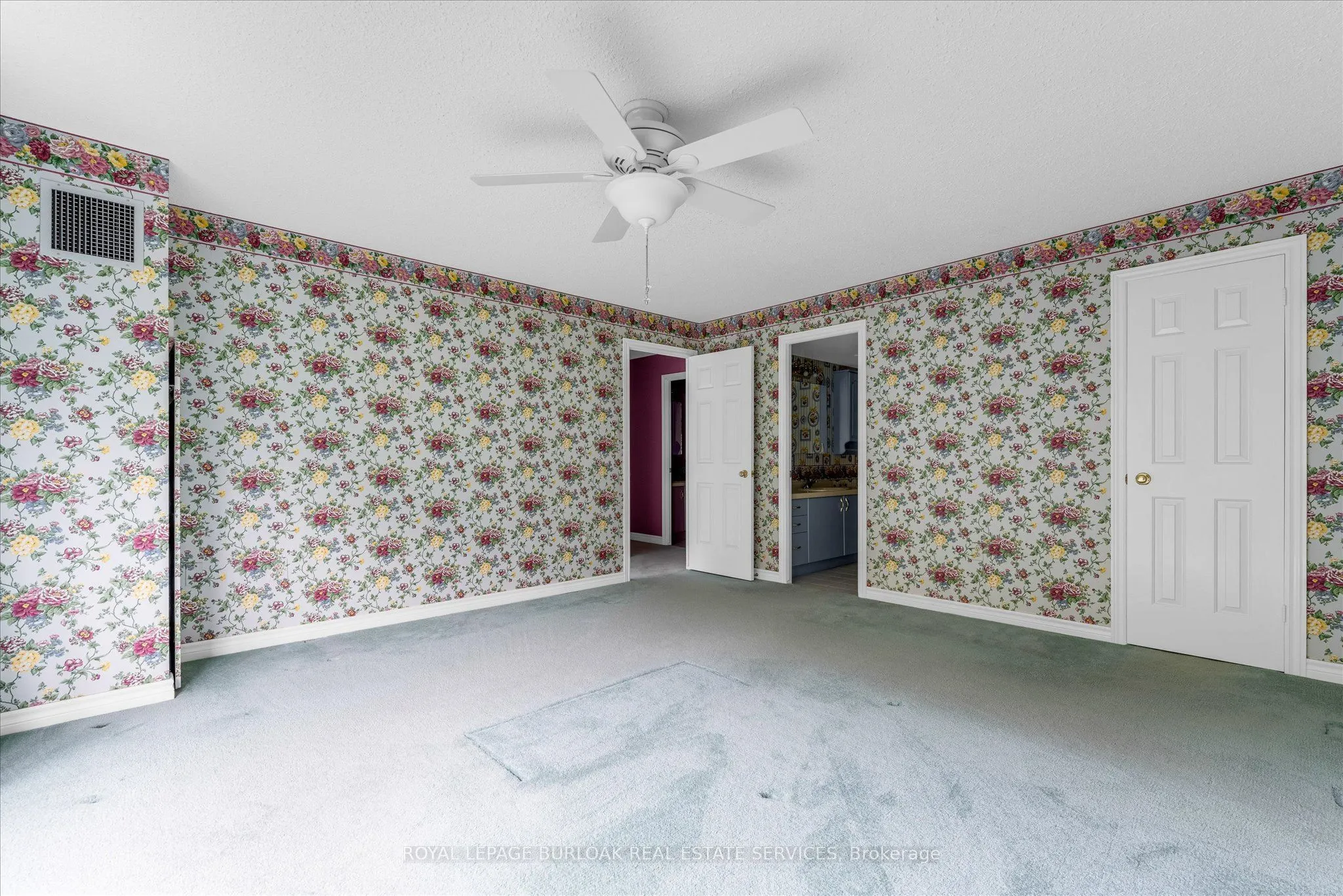 2121 Lakeshore Road #404