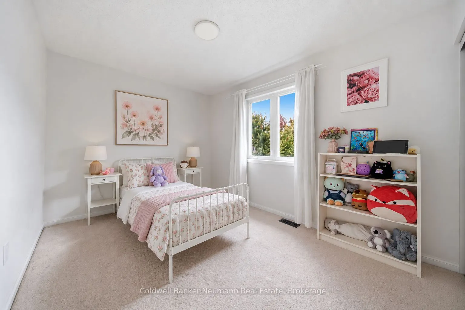 909 Farmstead Drive