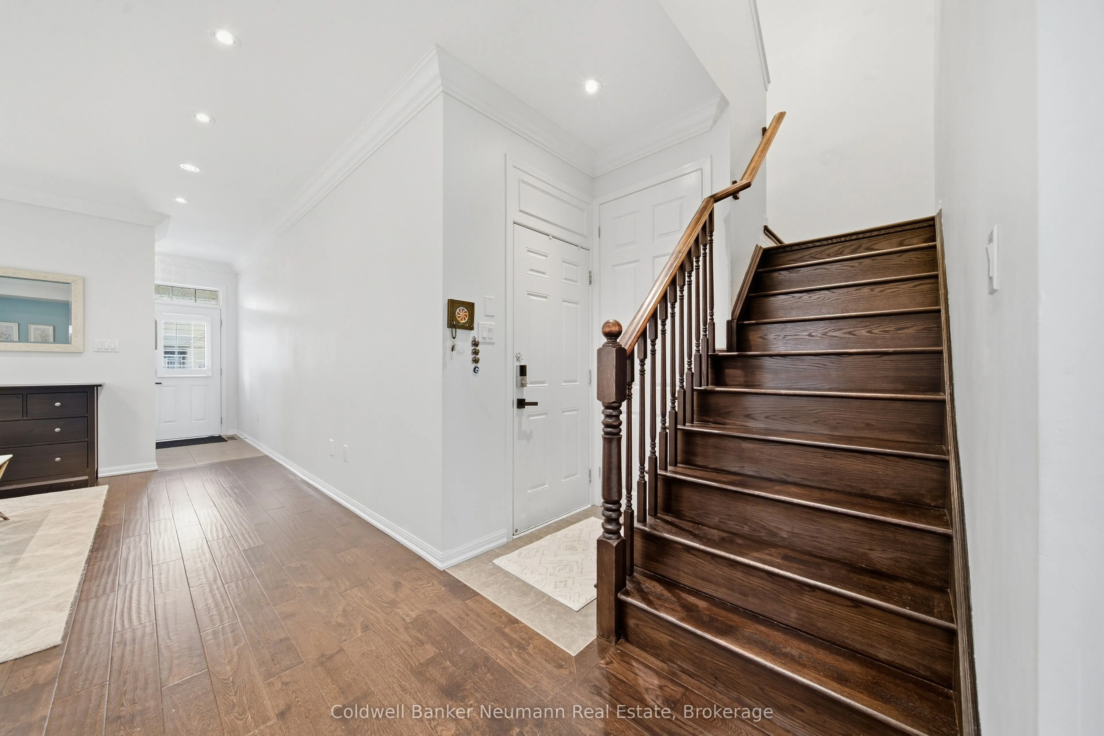 909 Farmstead Drive