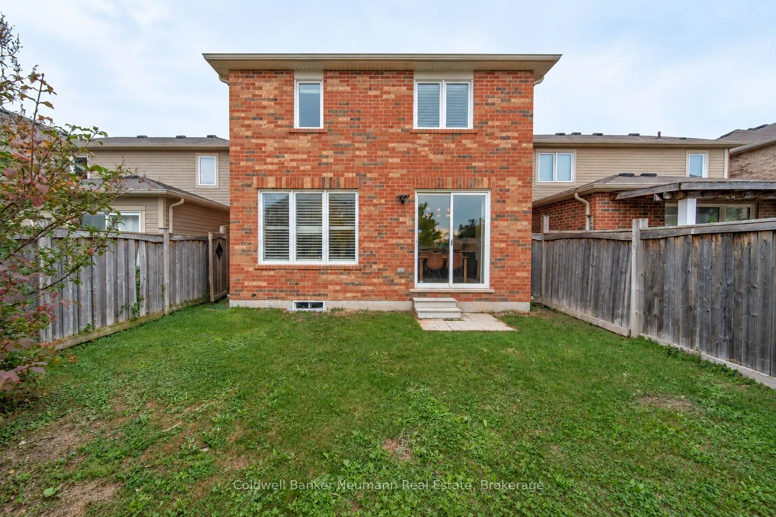 909 Farmstead Drive