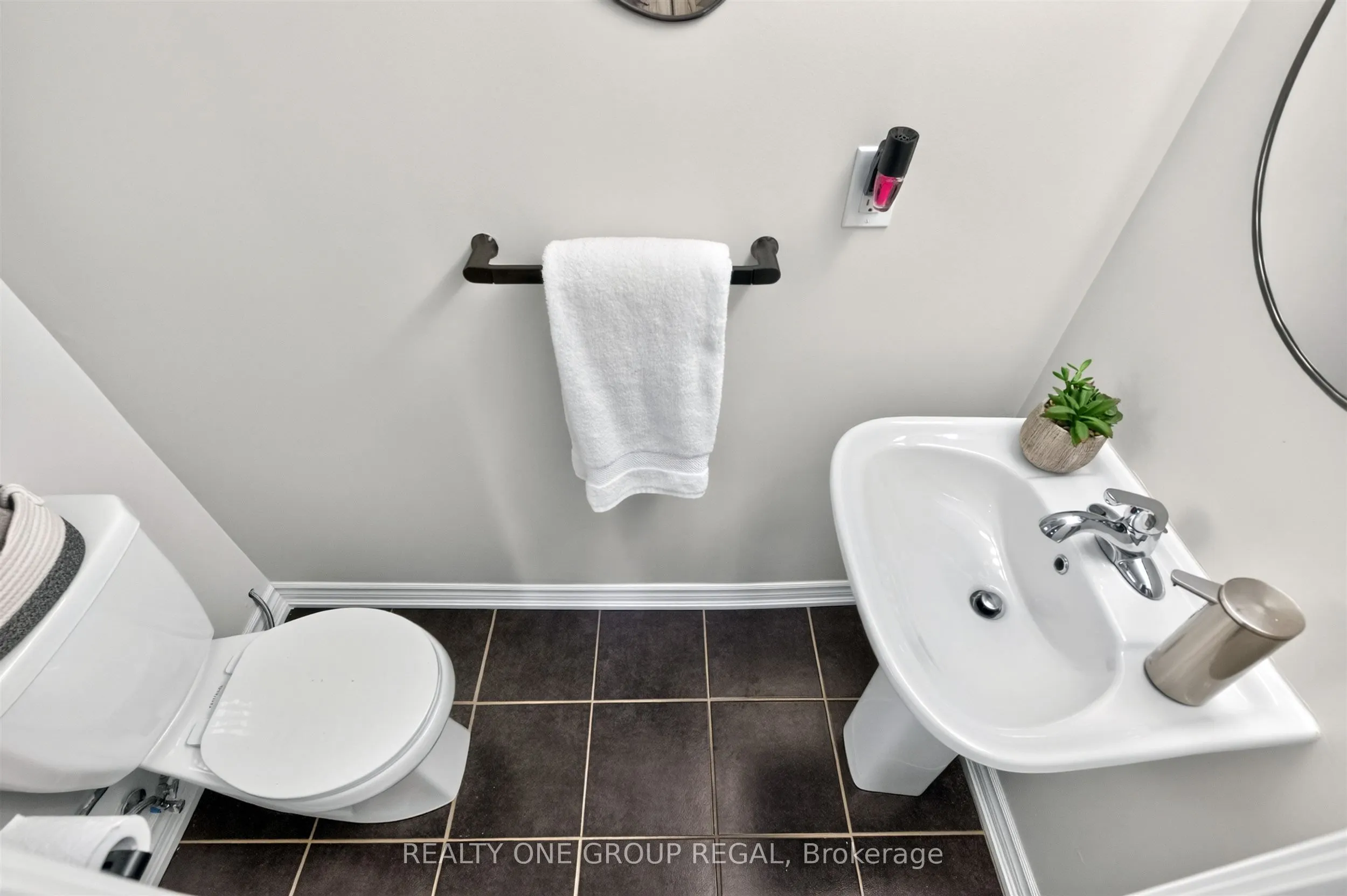 6 Foundry Avenue #155