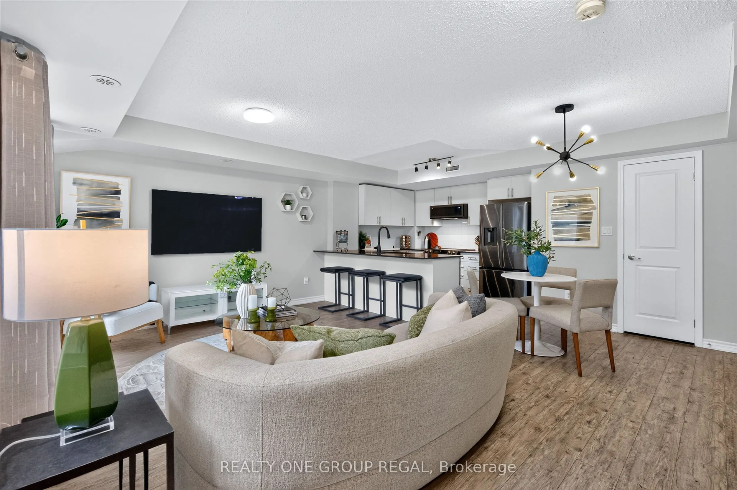6 Foundry Avenue #155