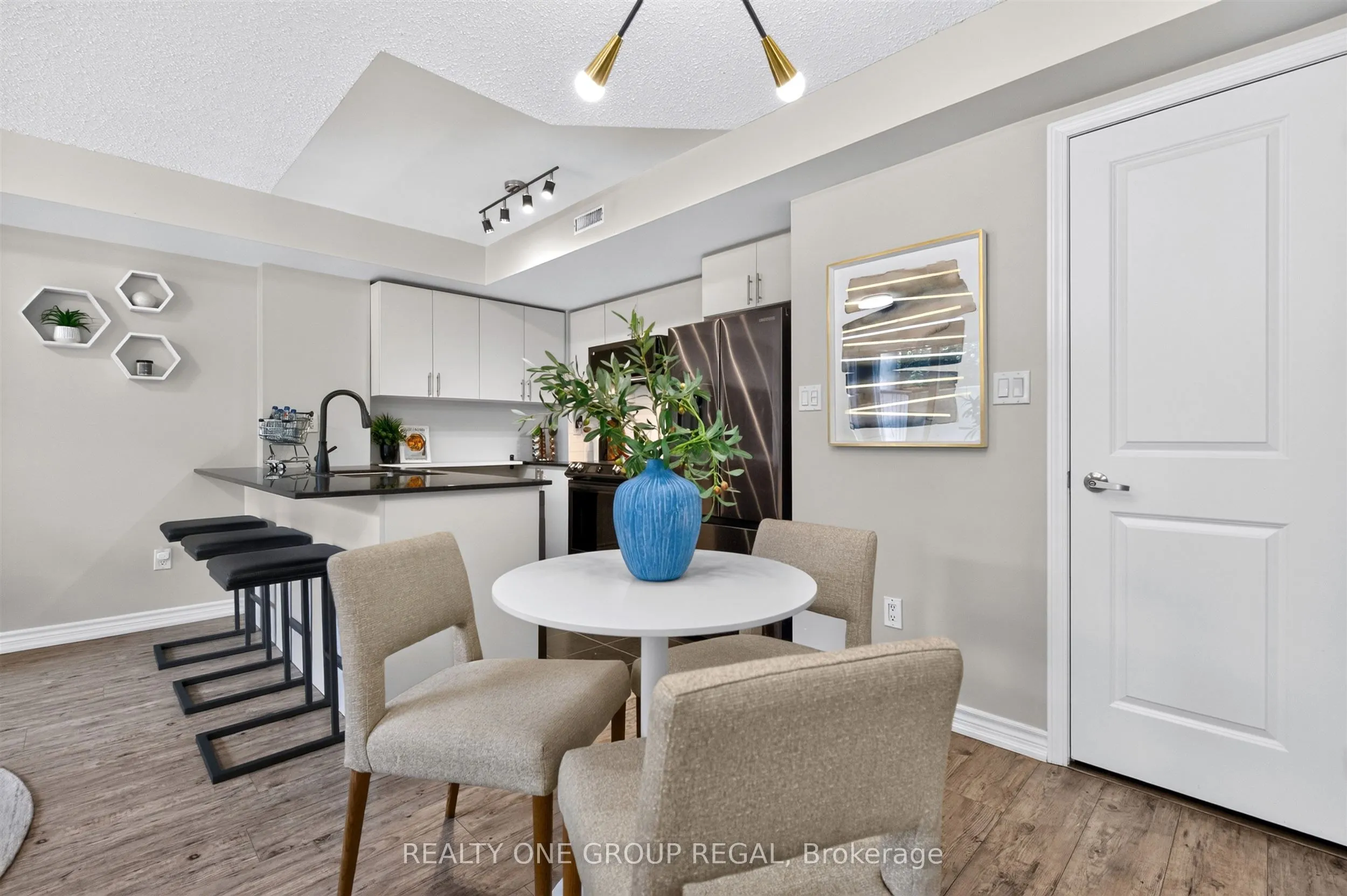 6 Foundry Avenue #155