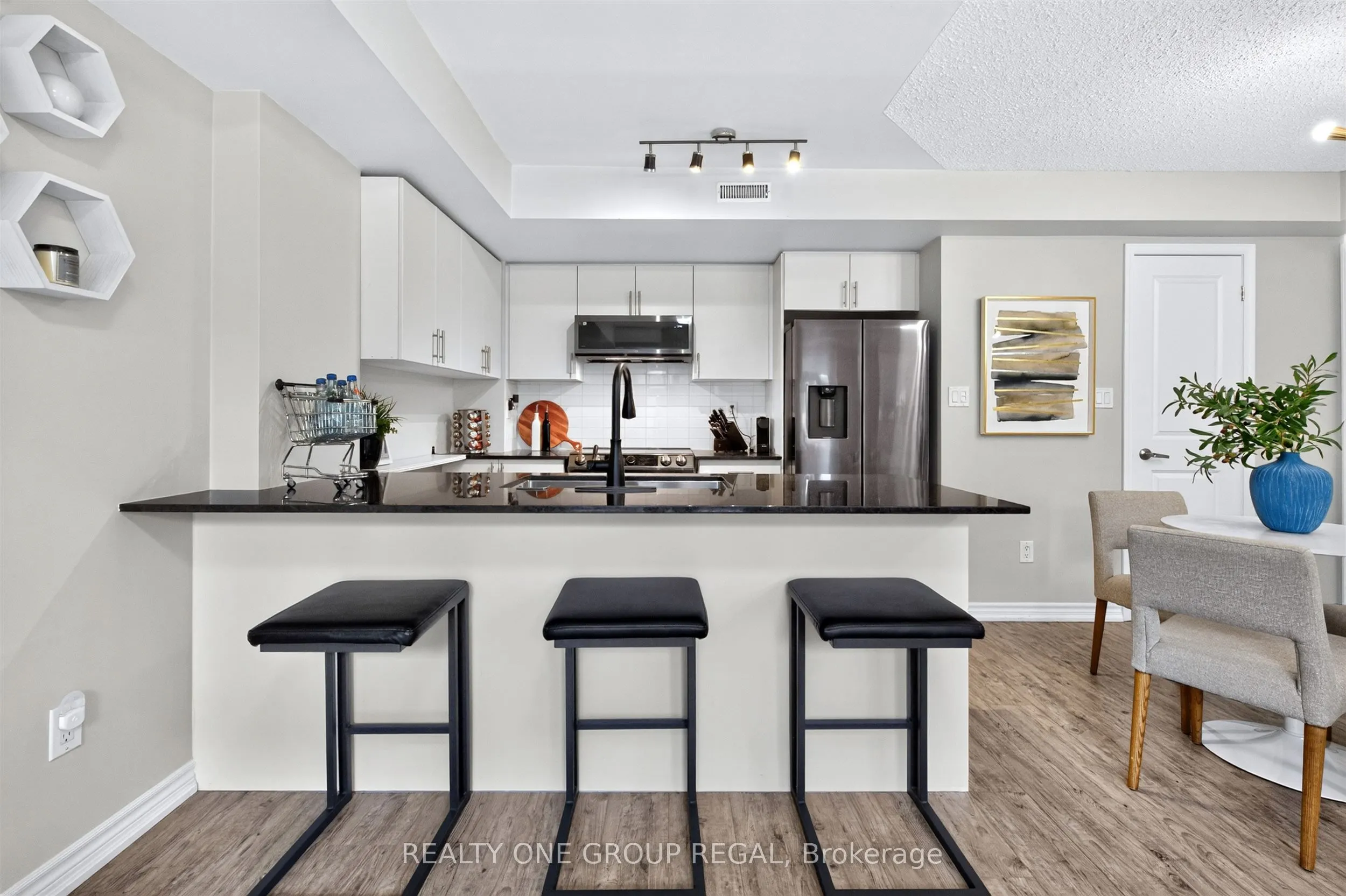 6 Foundry Avenue #155