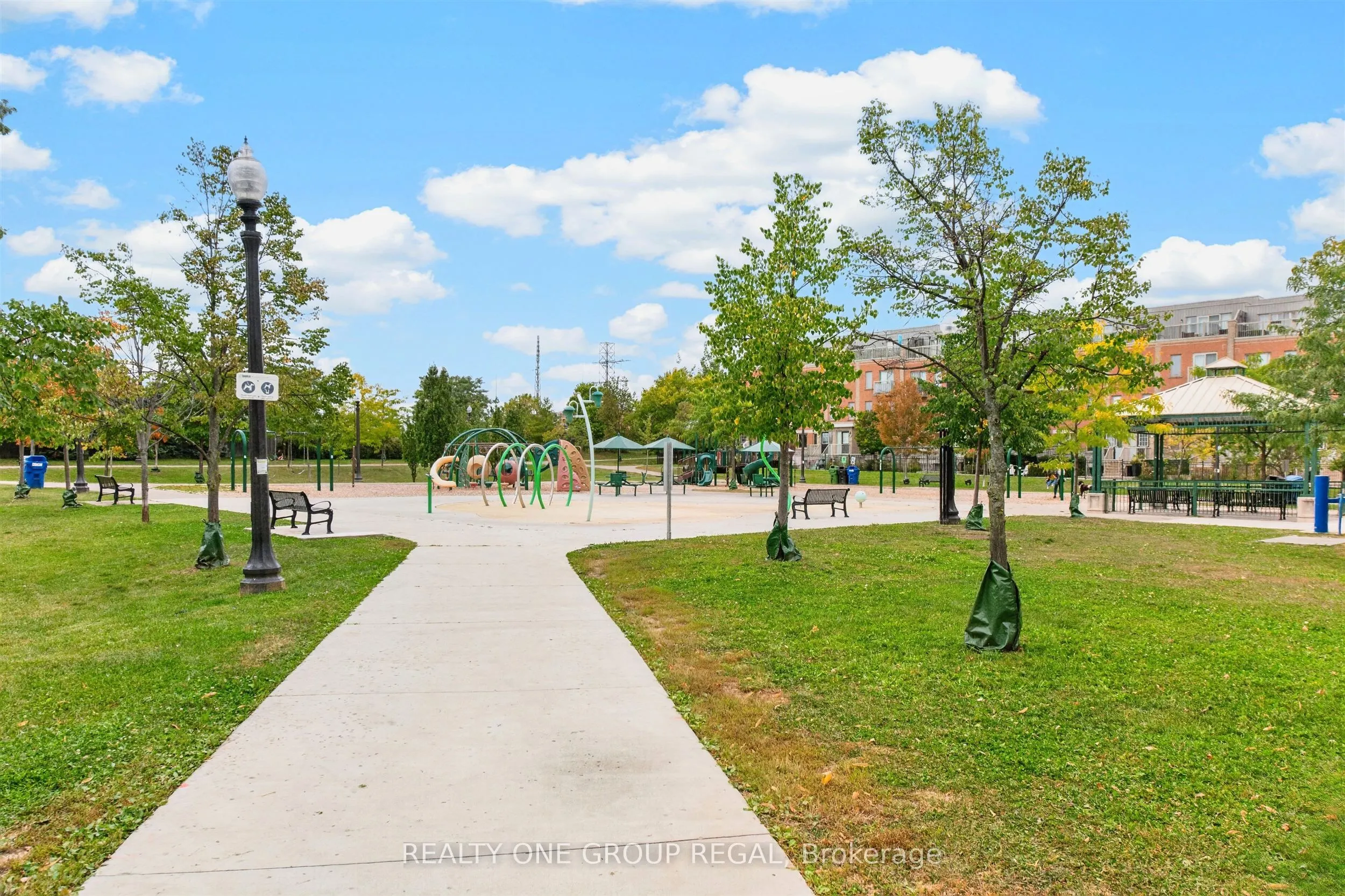 6 Foundry Avenue #155
