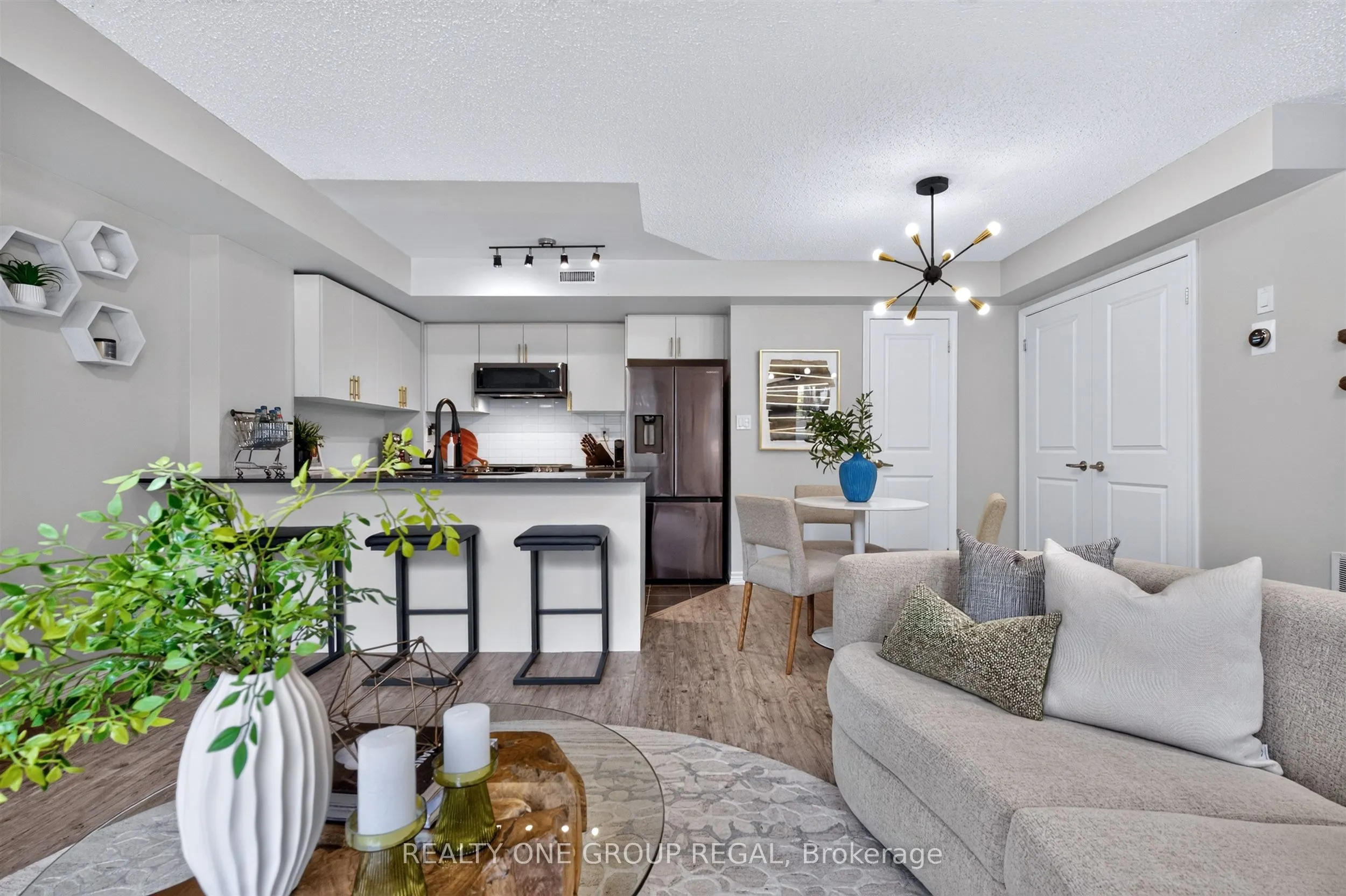 6 Foundry Avenue #155