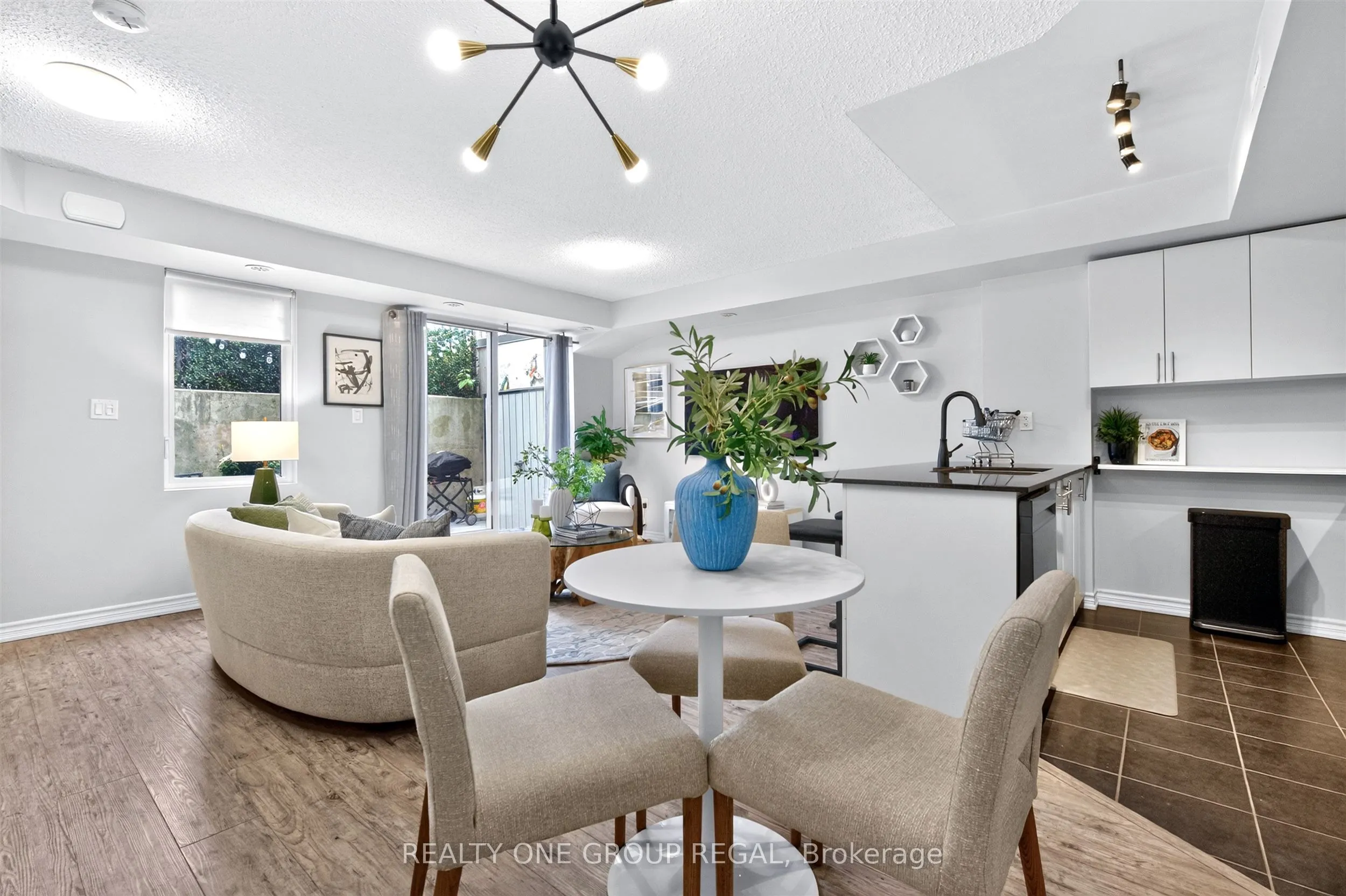 6 Foundry Avenue #155