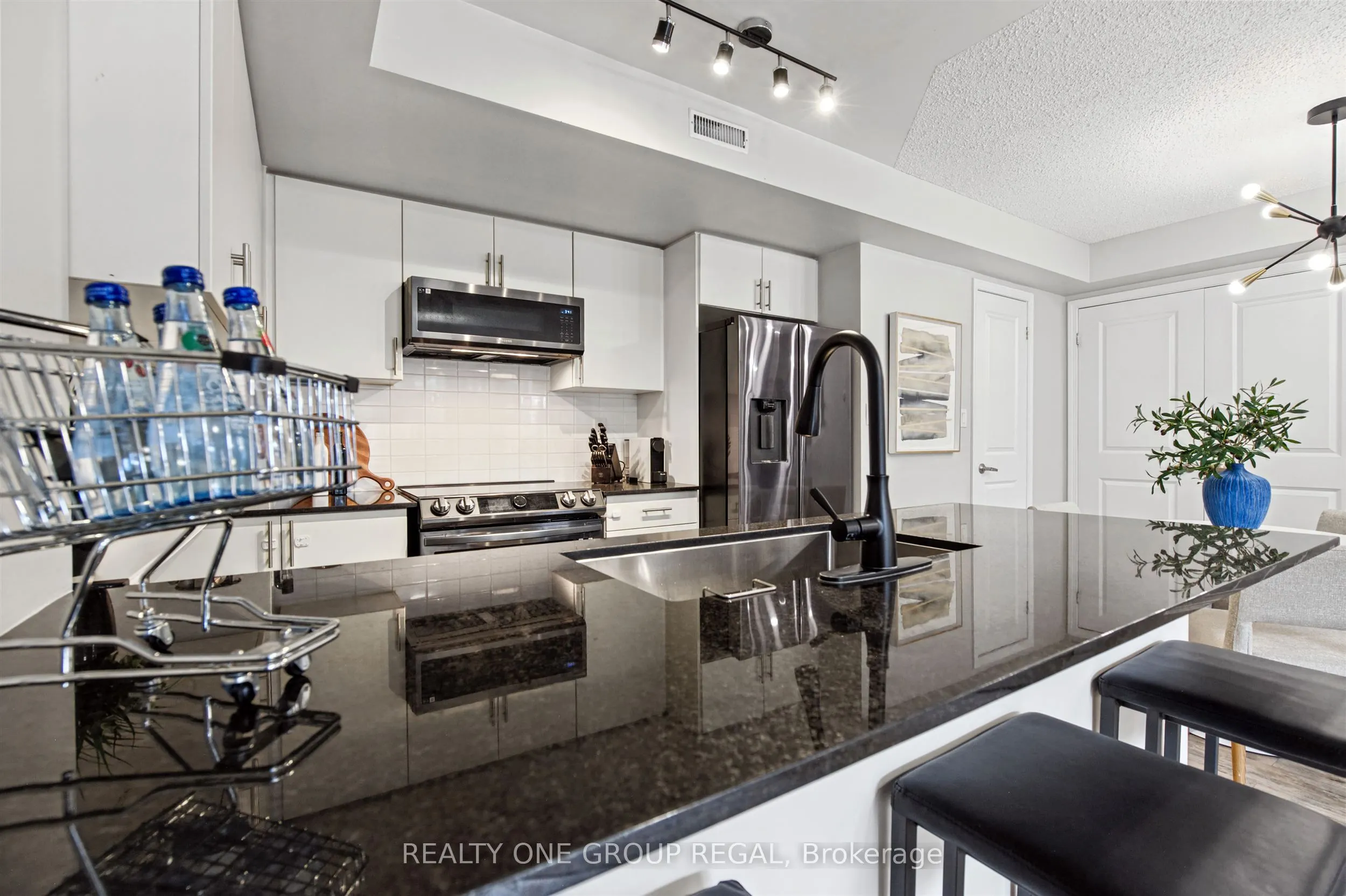 6 Foundry Avenue #155