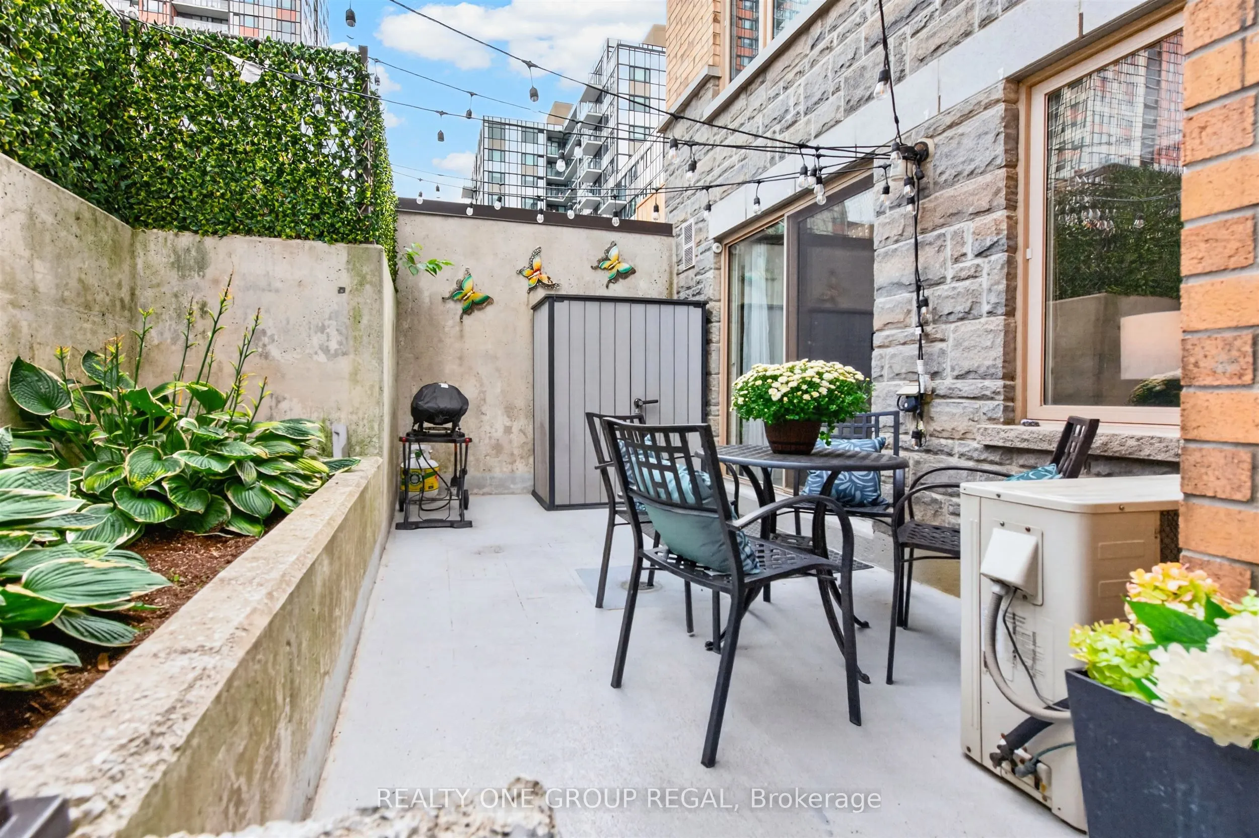 6 Foundry Avenue #155