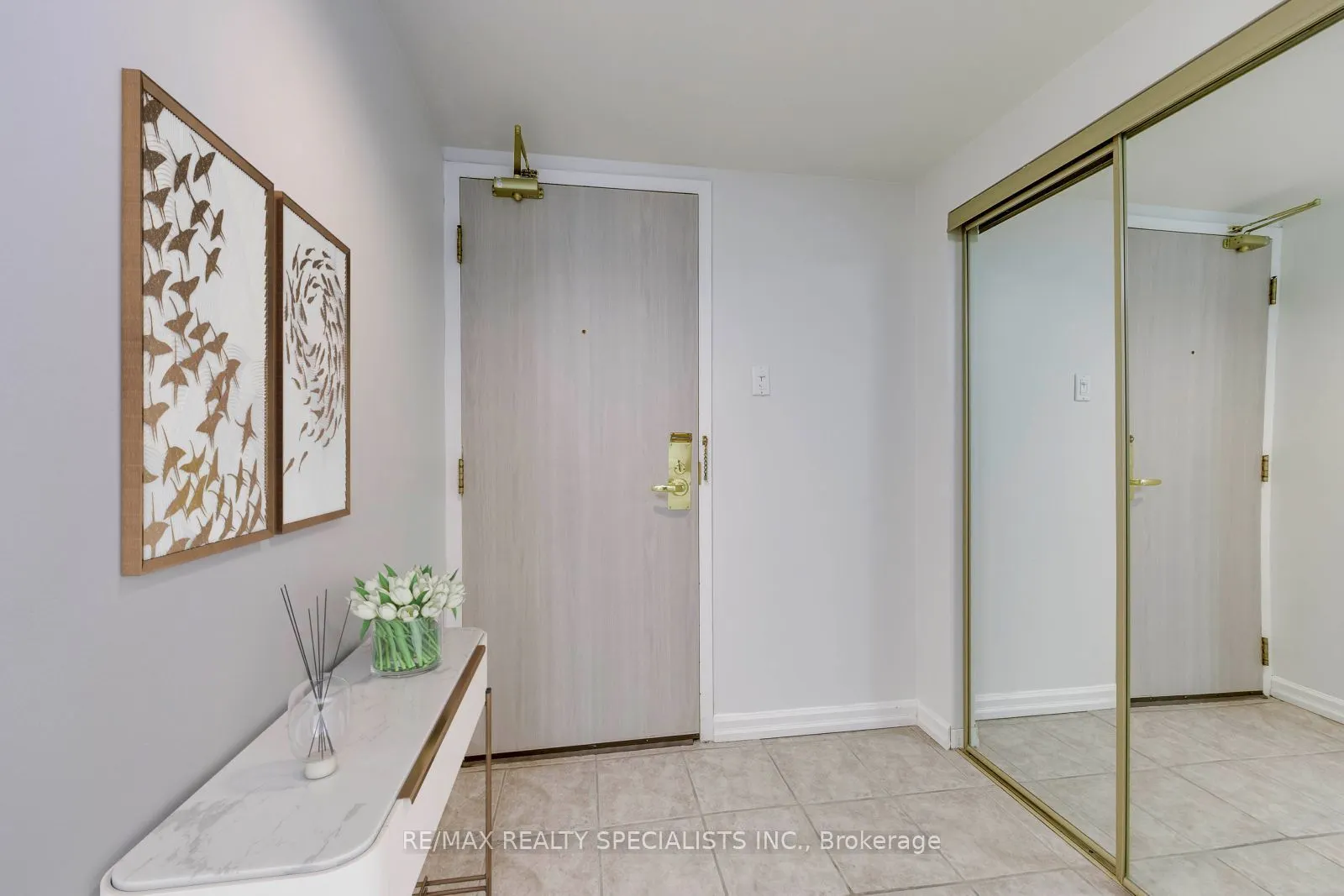 2155 Burnhamthorpe Road W #212