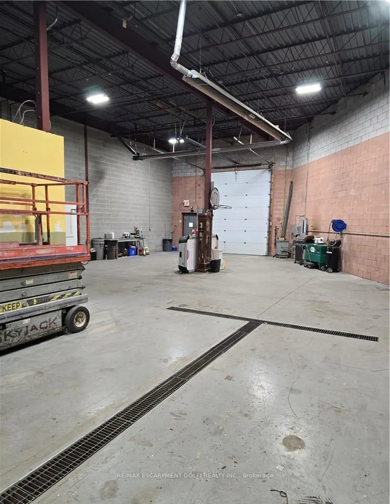 5100 South Service Road #29