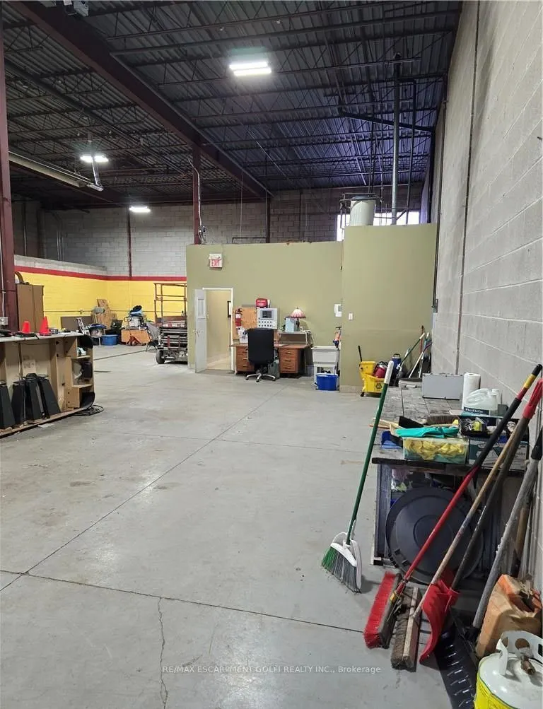 5100 South Service Road #29