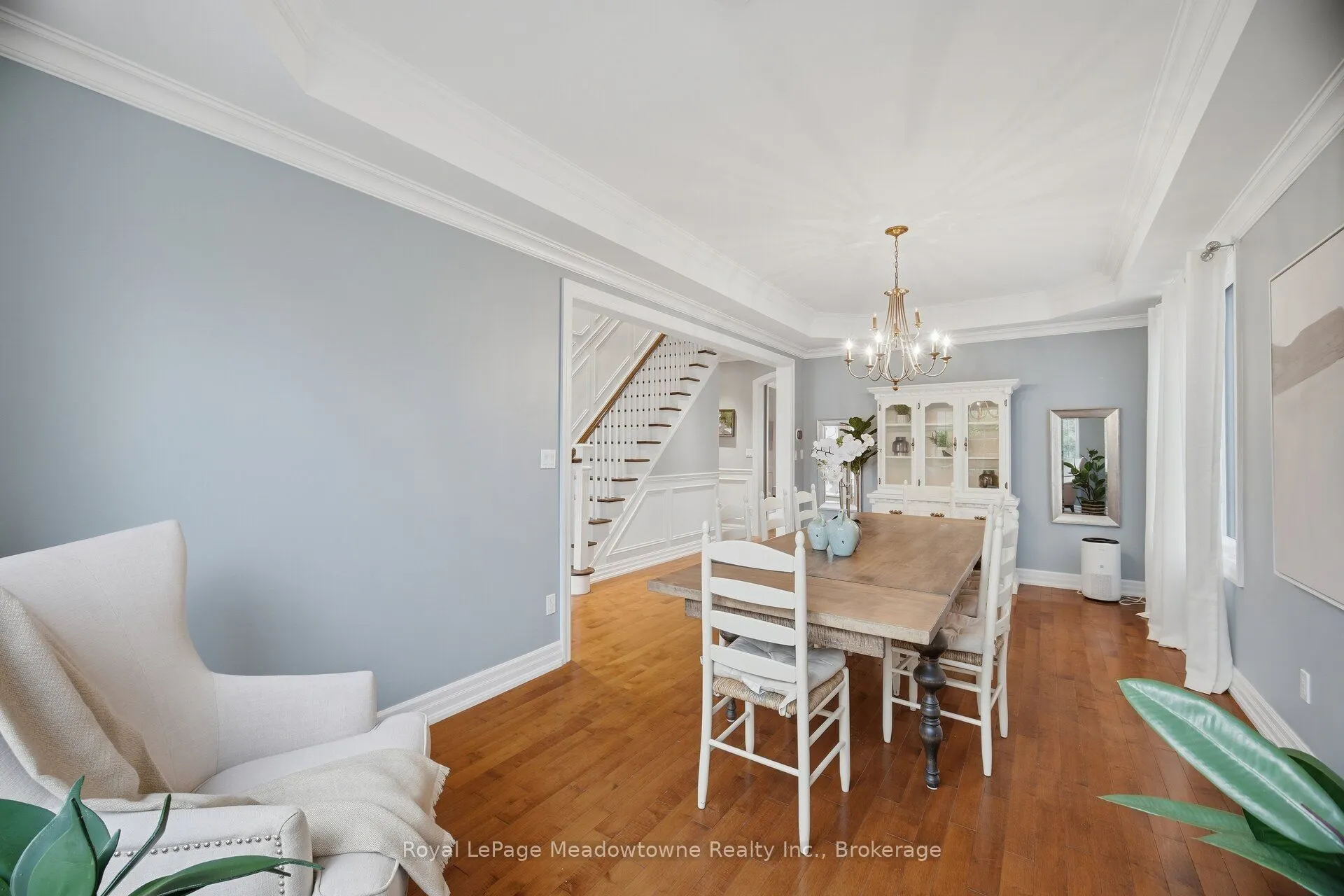 954 Lancaster Boulevard