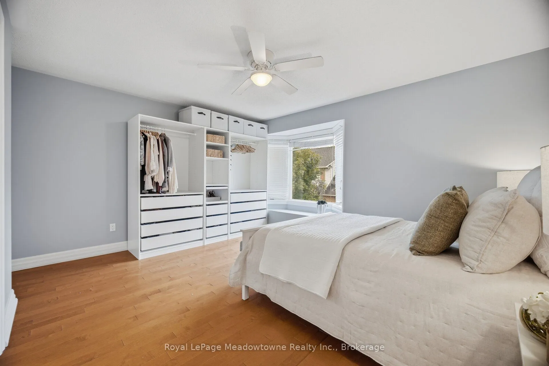 954 Lancaster Boulevard