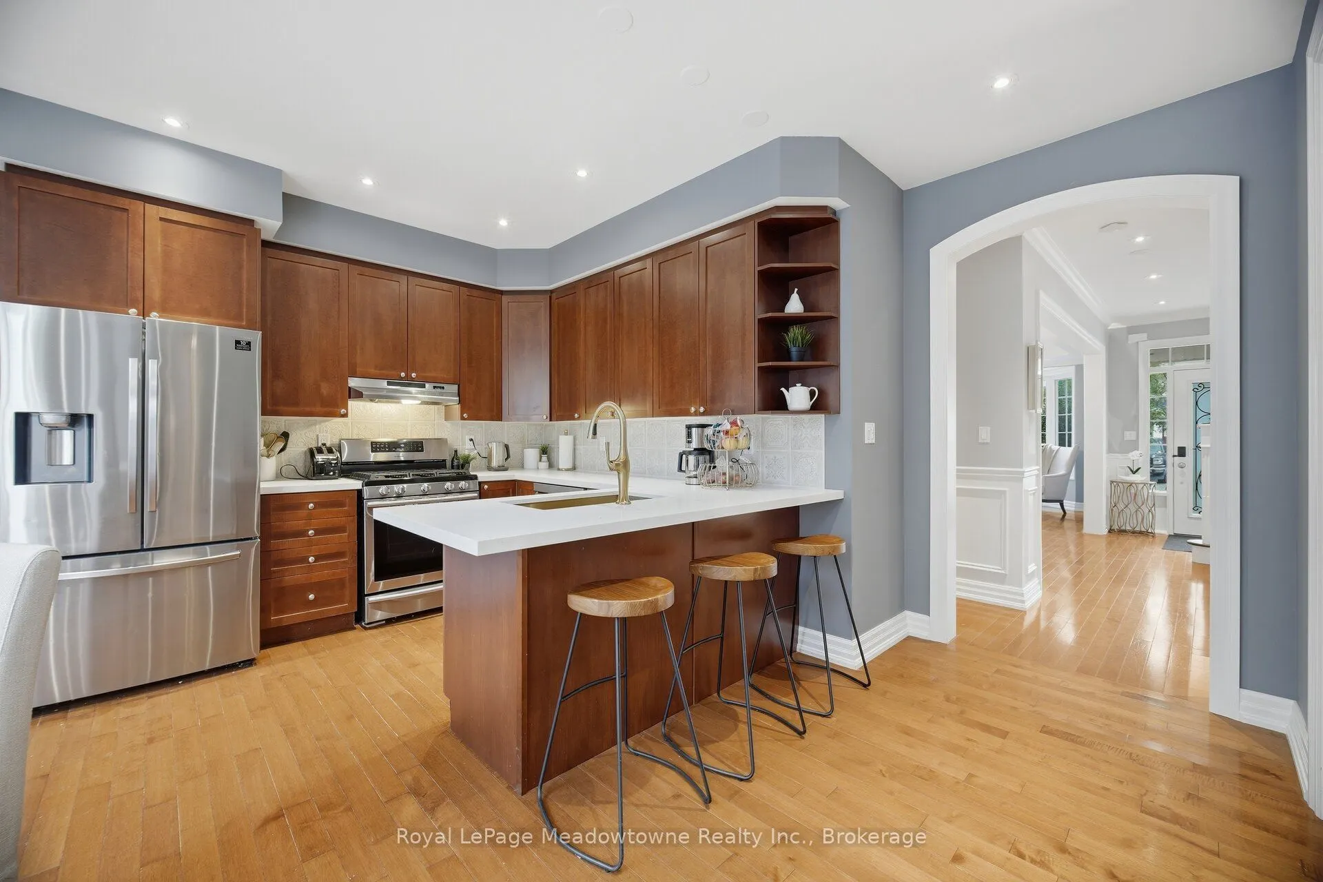 954 Lancaster Boulevard