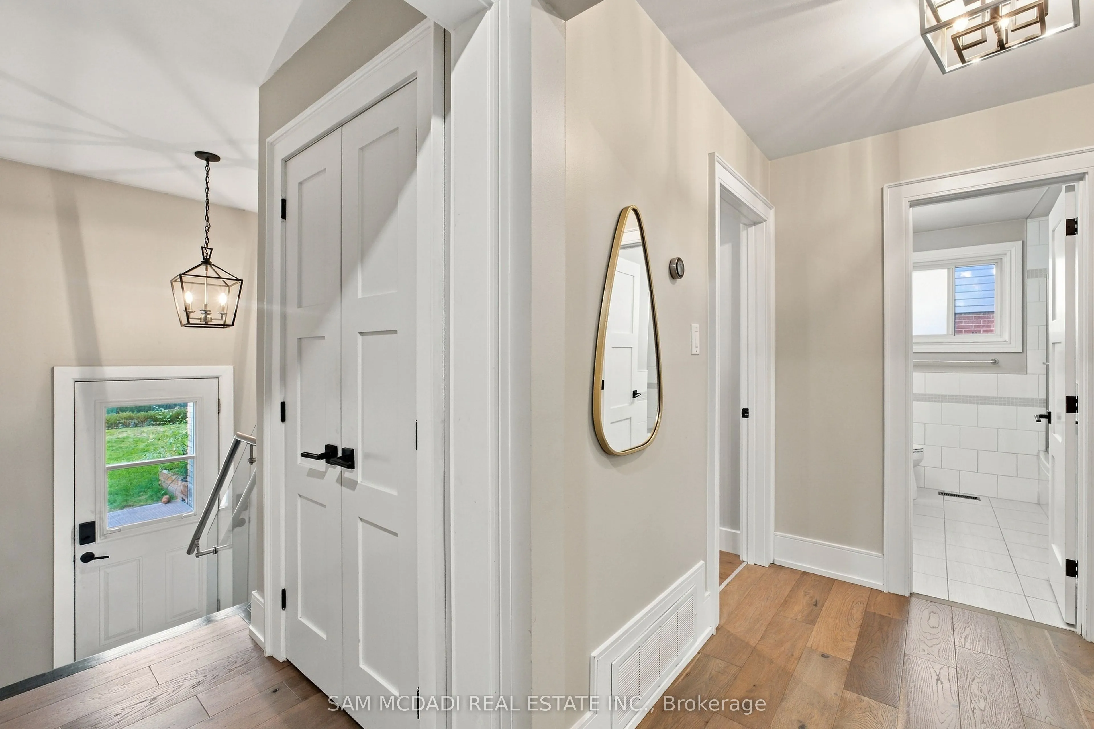 1357 Saginaw Crescent