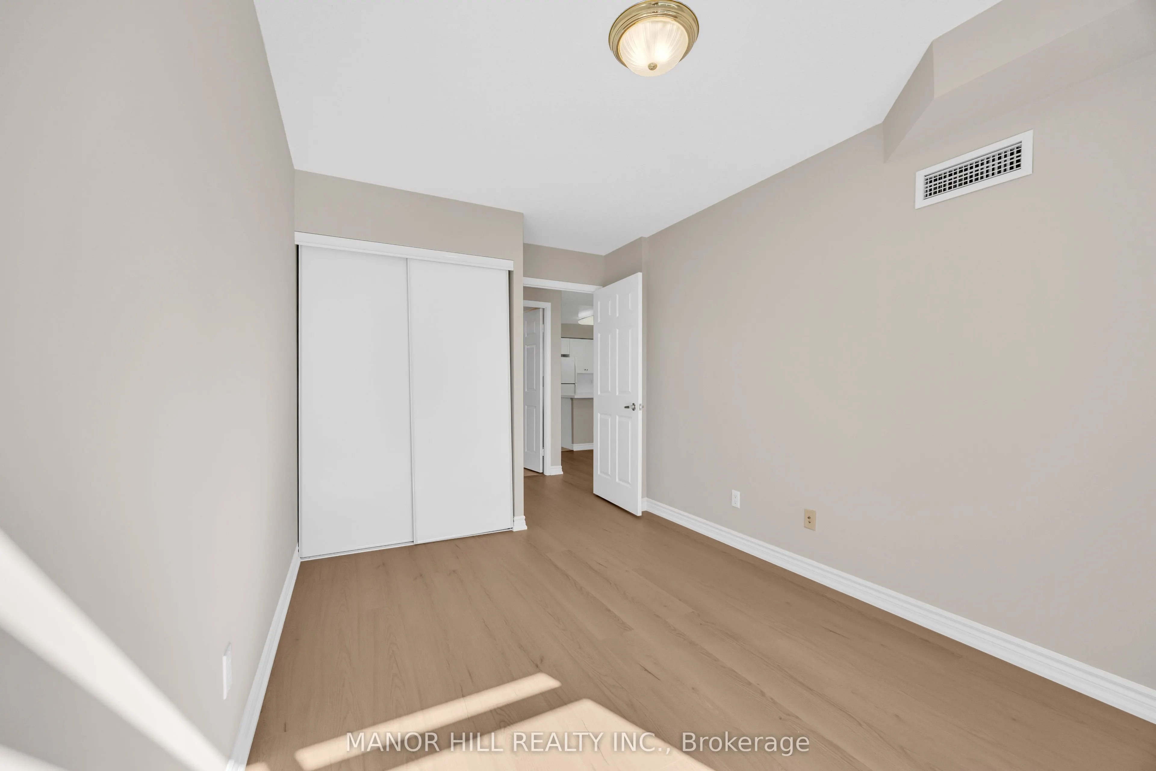 35 Kingsbridge Garden Circle #402