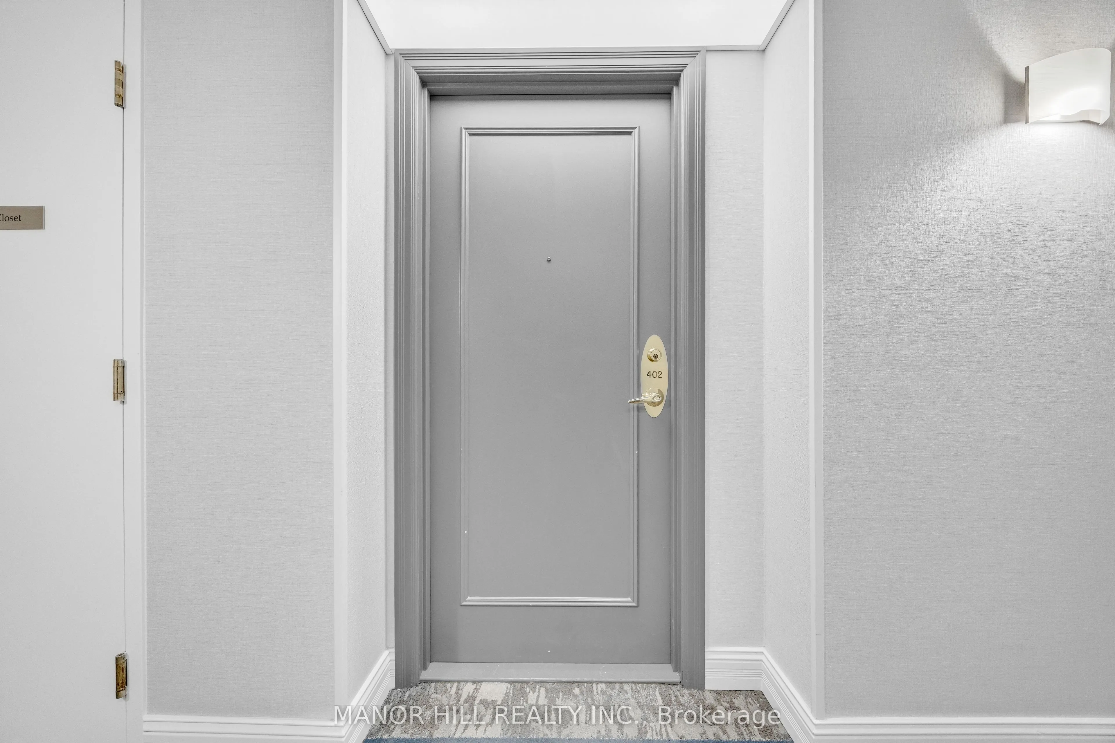 35 Kingsbridge Garden Circle #402