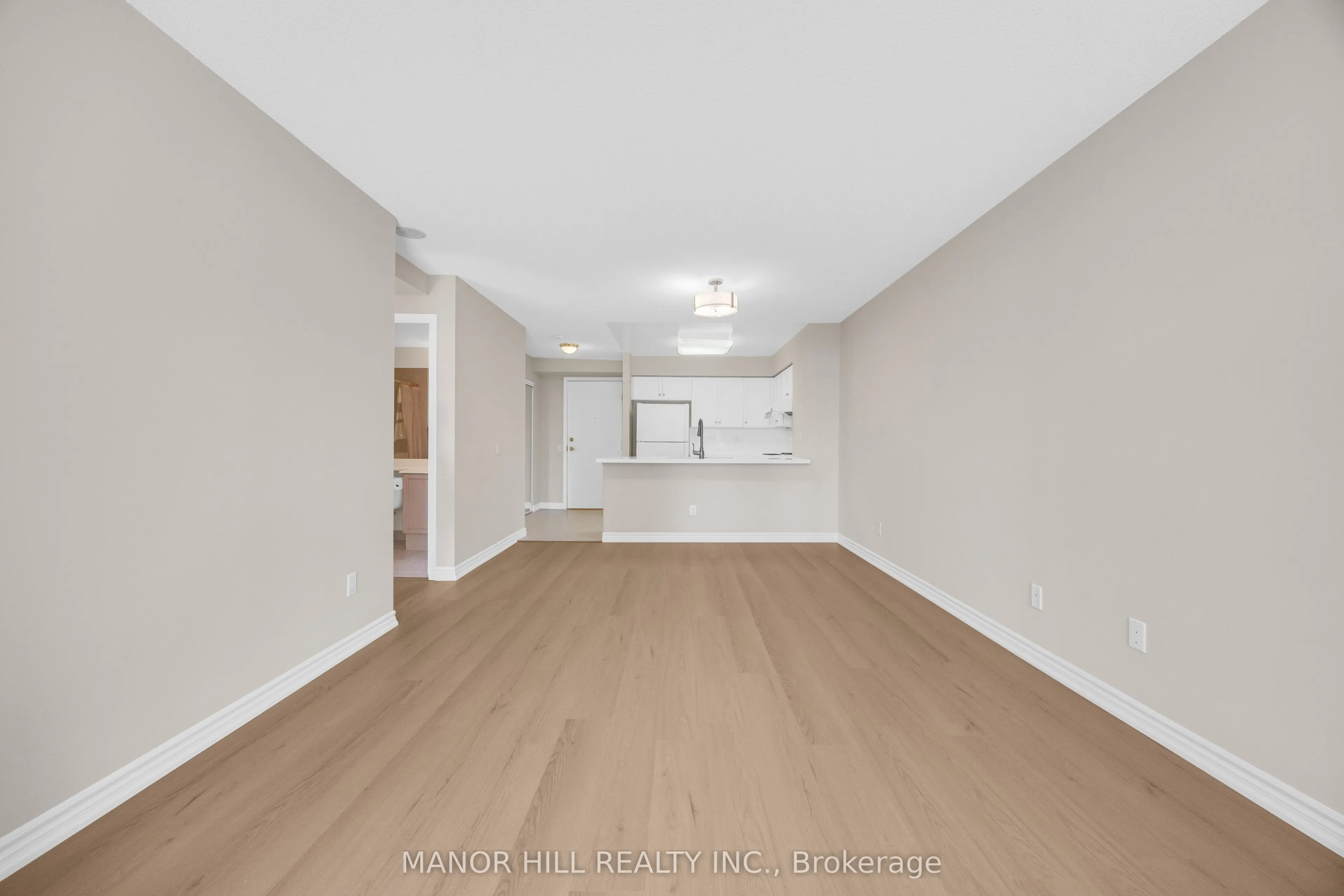 35 Kingsbridge Garden Circle #402