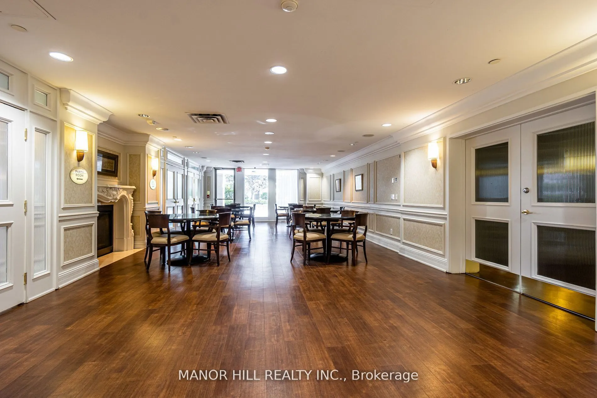 35 Kingsbridge Garden Circle #402