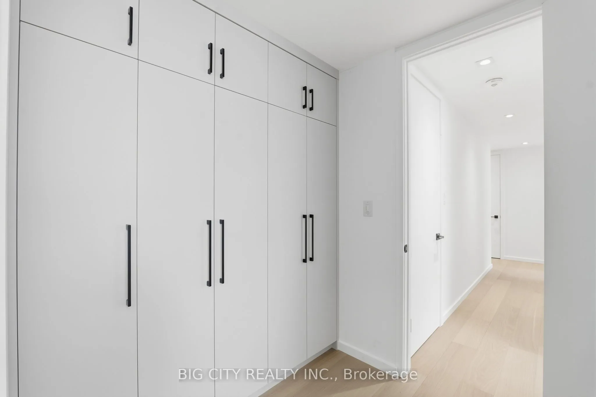 276 Lanor Avenue #2