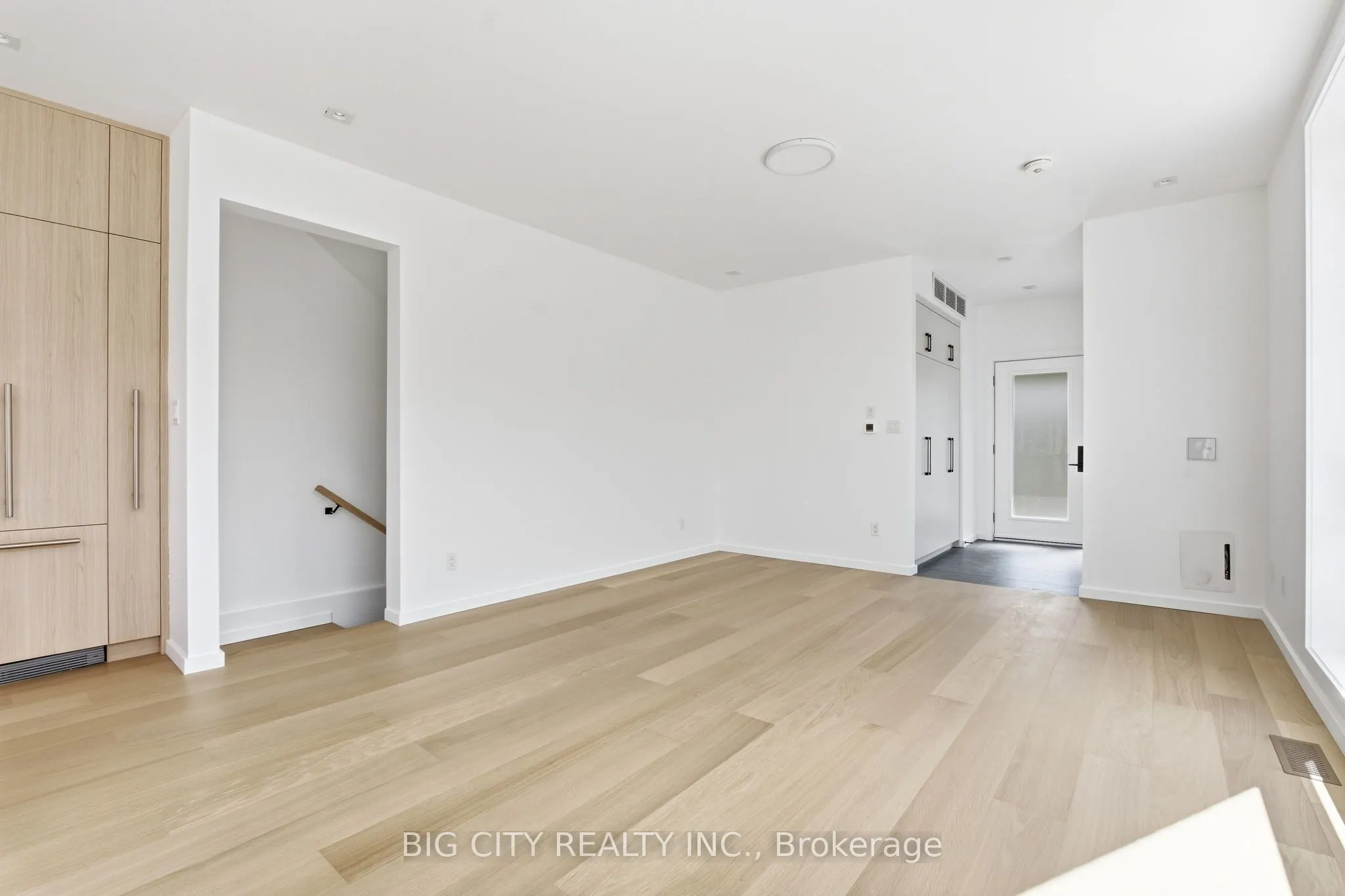 276 Lanor Avenue #2