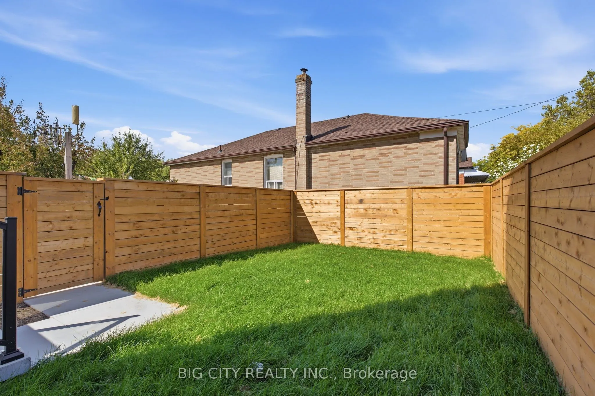 276 Lanor Avenue #2
