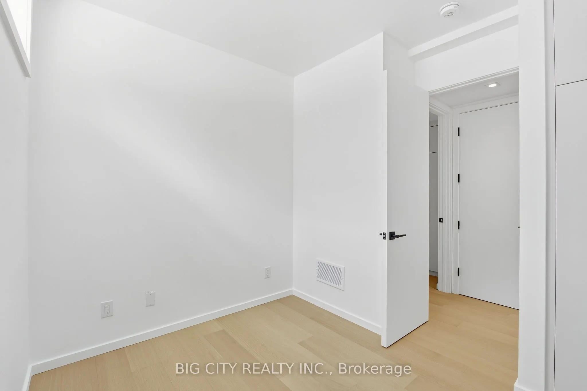 276 Lanor Avenue #2