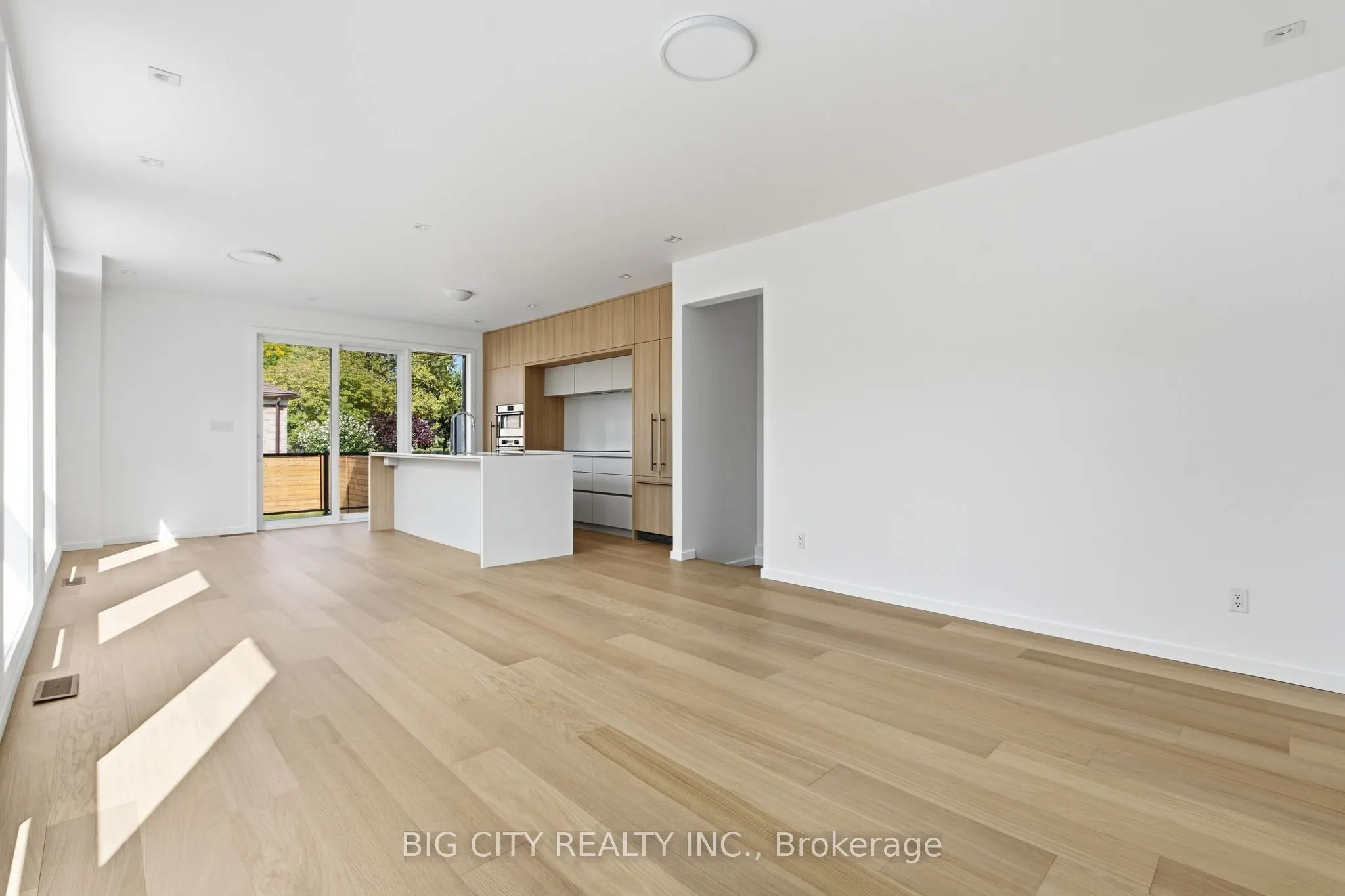 276 Lanor Avenue #2