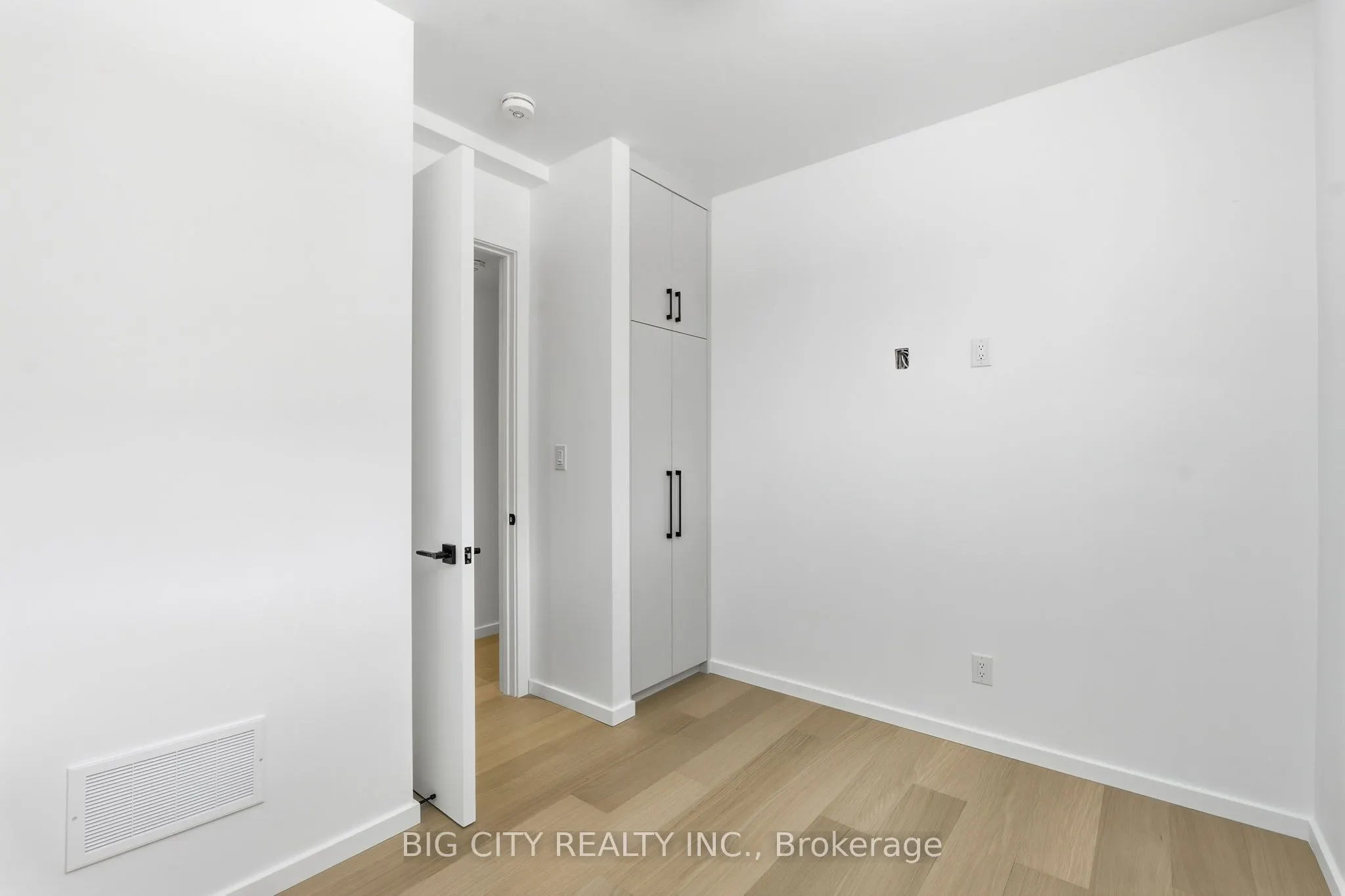 276 Lanor Avenue #2