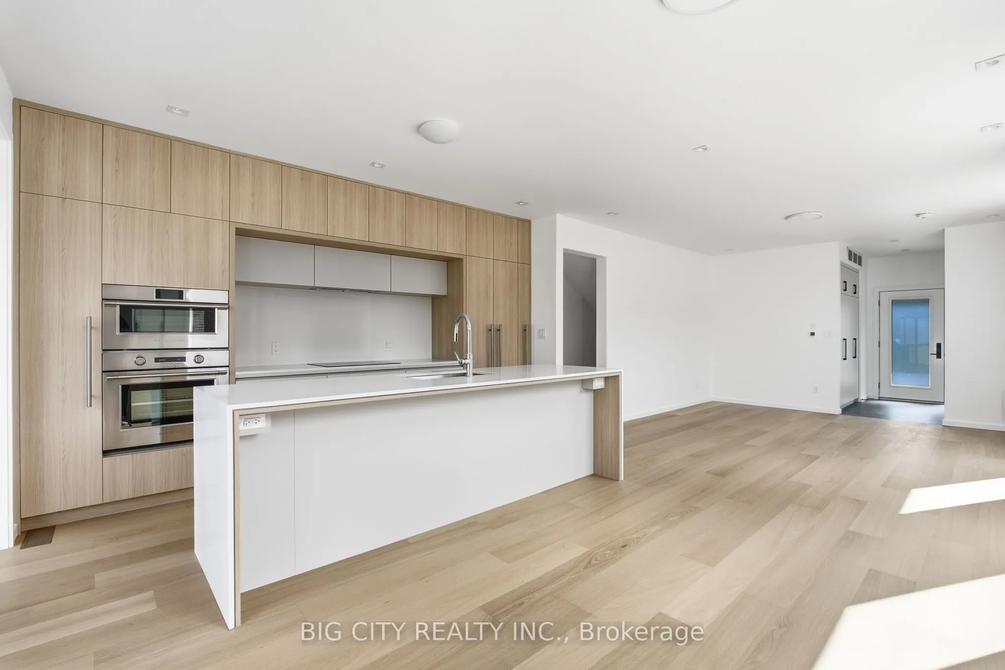 276 Lanor Avenue #2