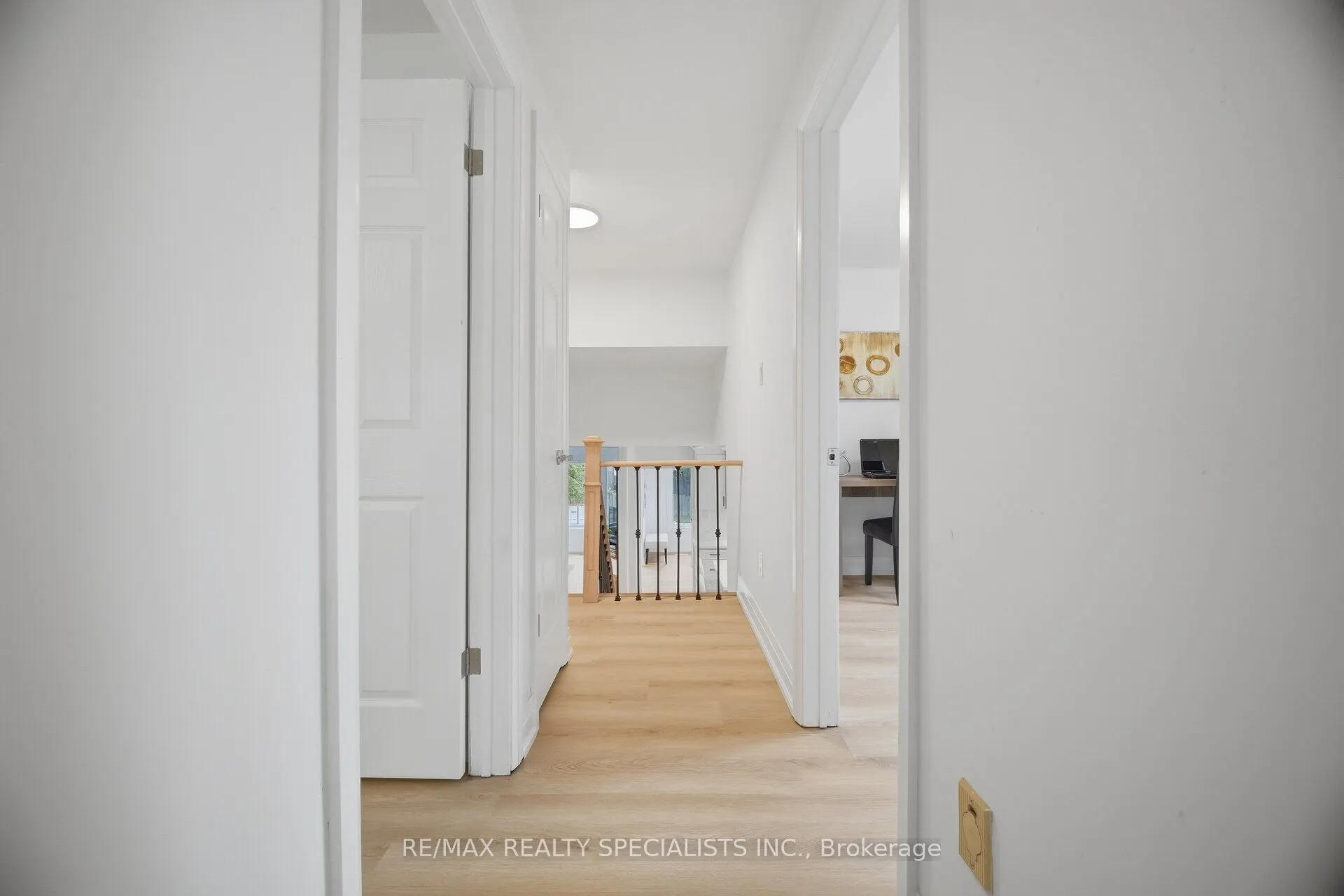565 Hayward Crescent