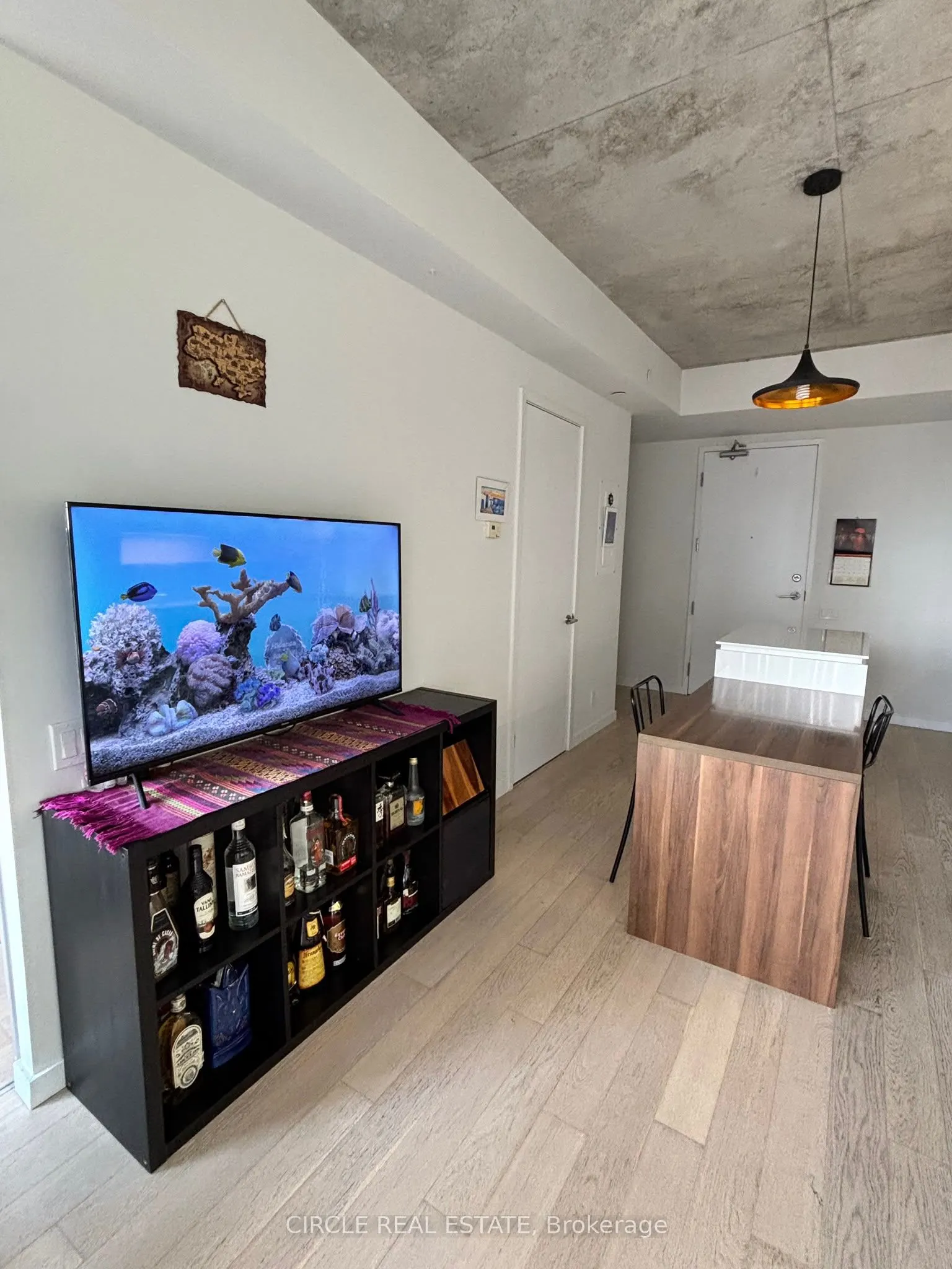 383 Sorauren Avenue #716