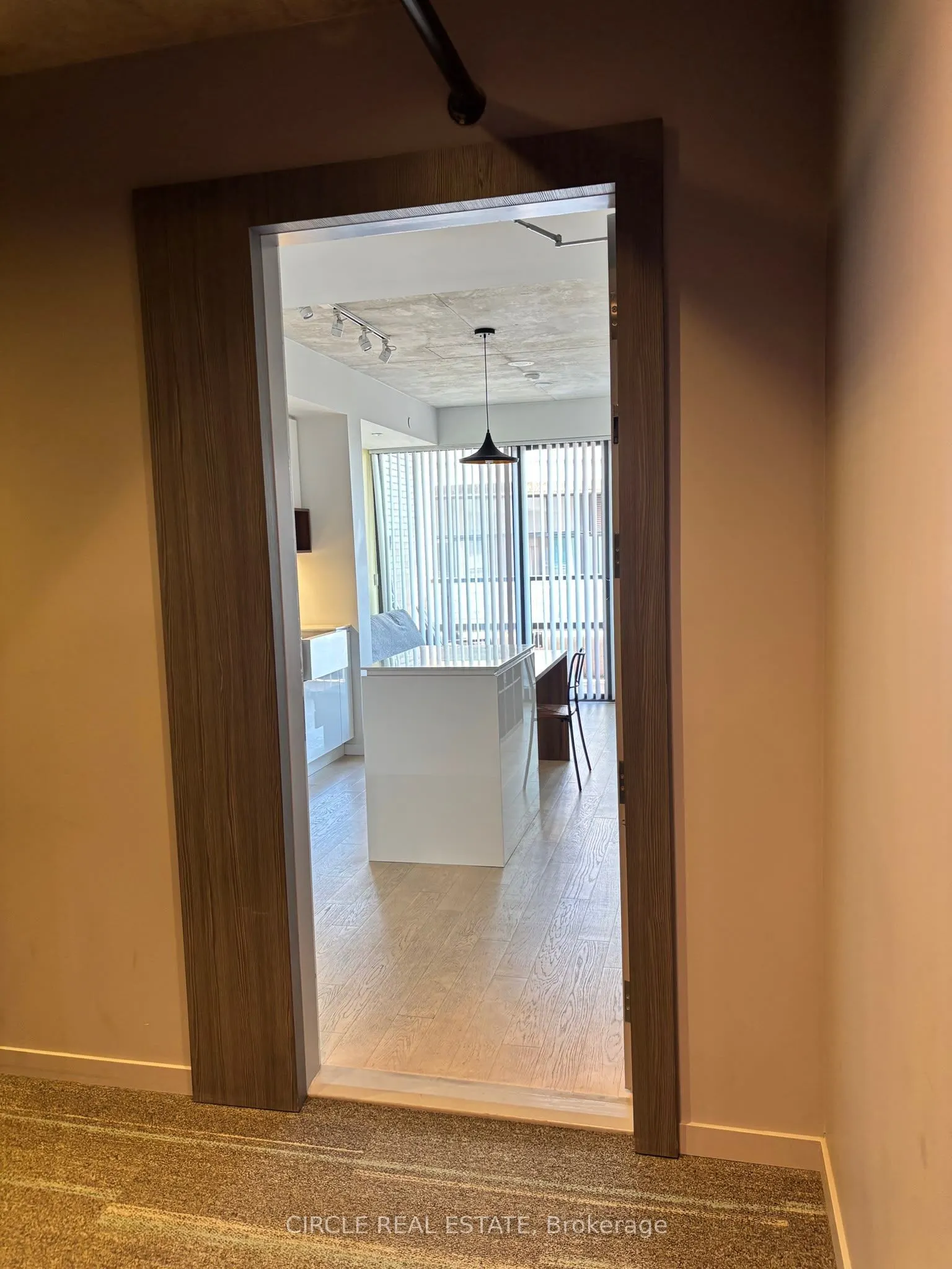 383 Sorauren Avenue #716