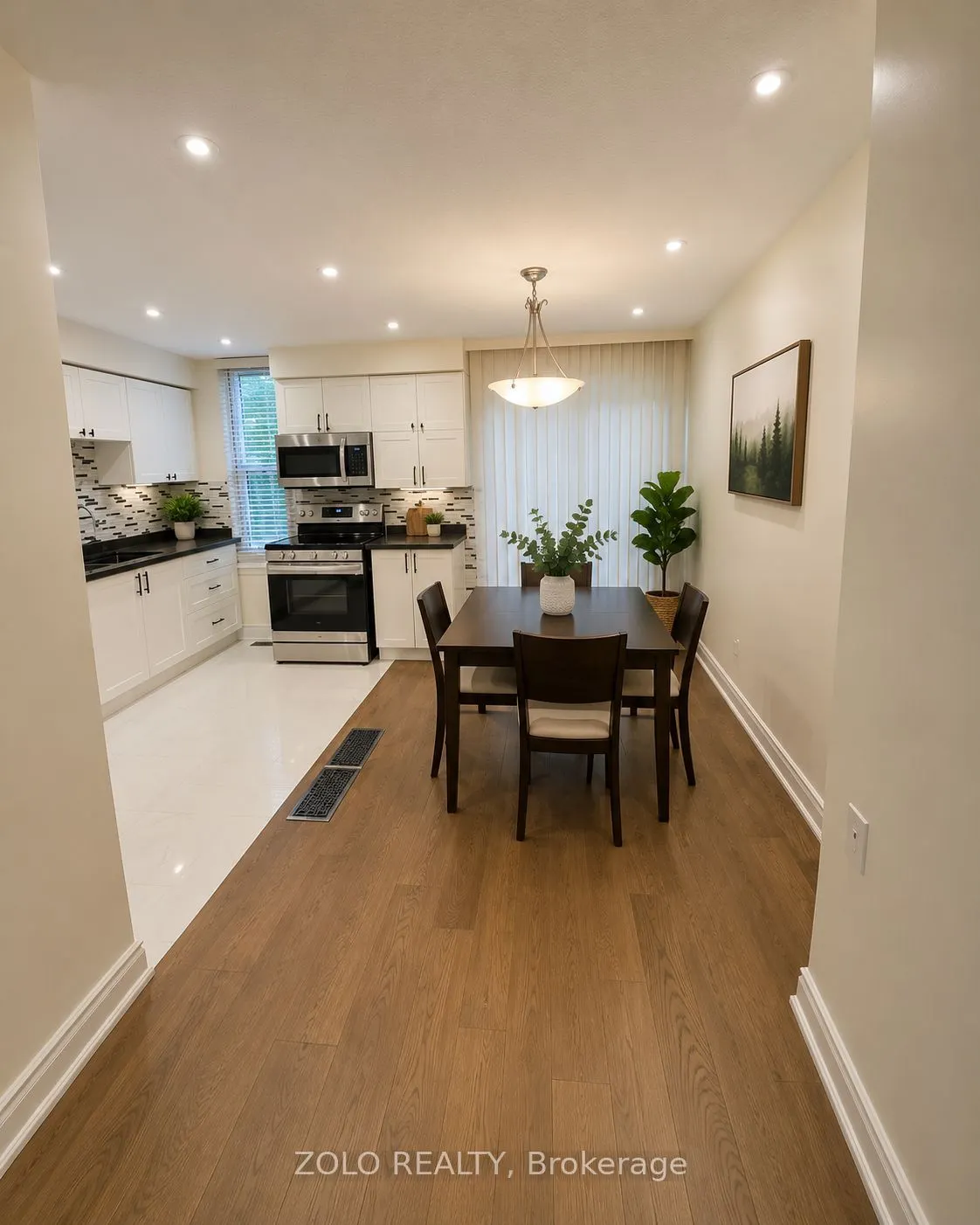 3250 The Credit Woodlands #16
