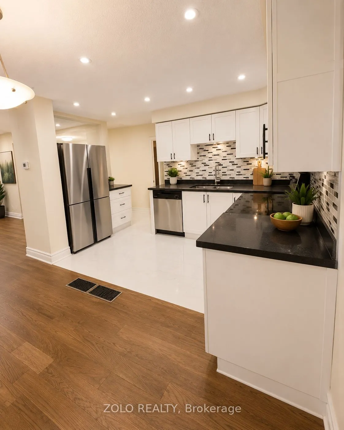 3250 The Credit Woodlands #16