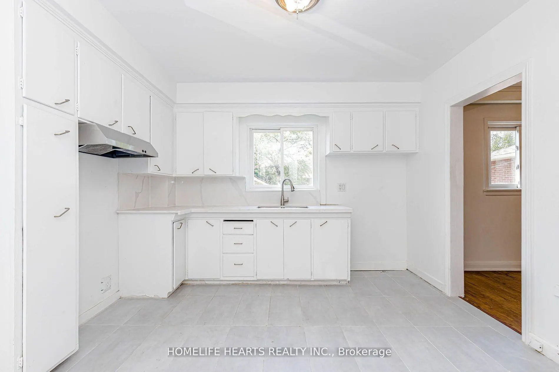 6 Dittmer Crescent