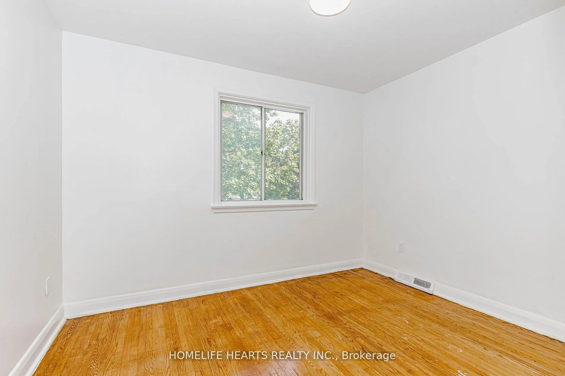 6 Dittmer Crescent