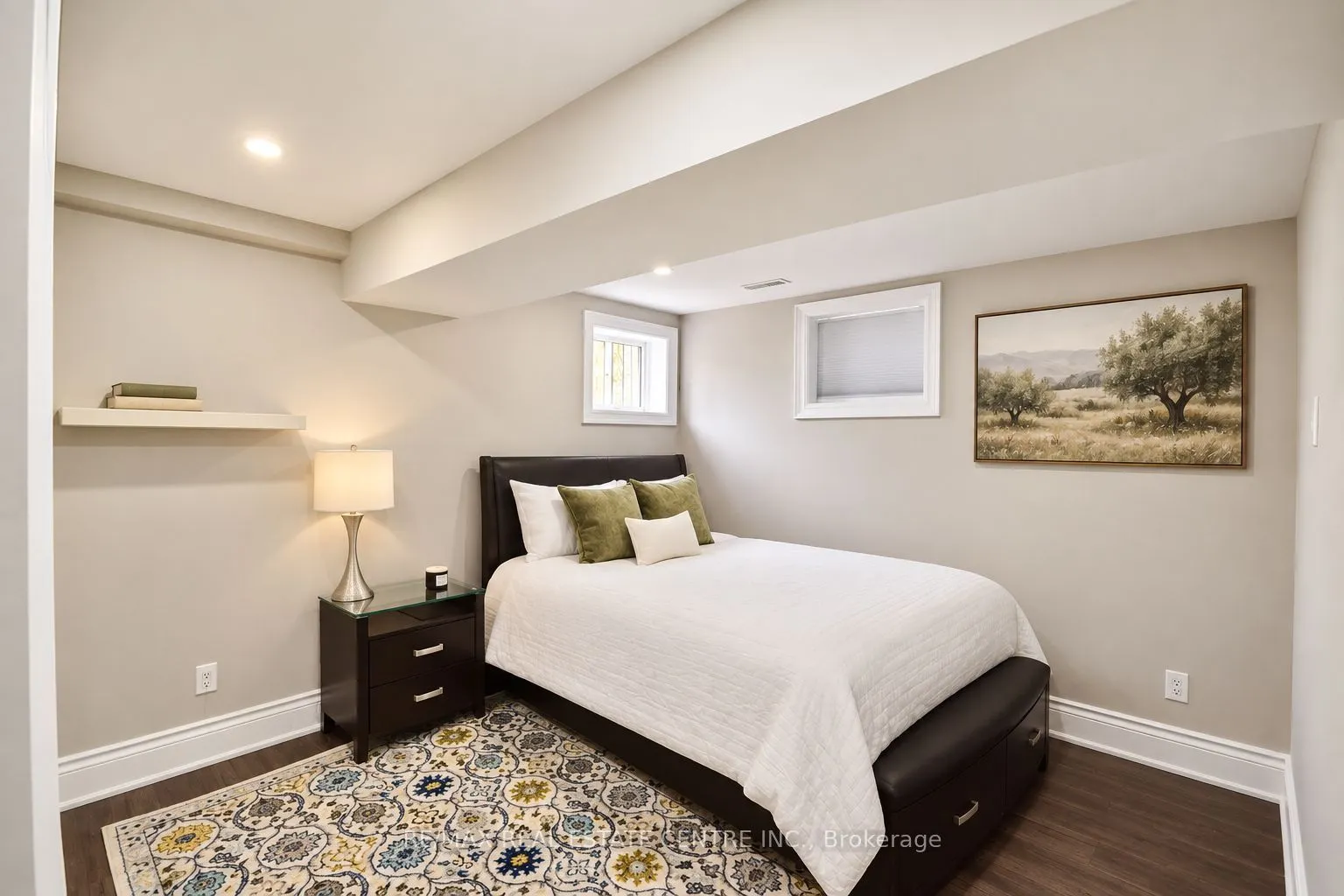 8 Kevinwood Drive