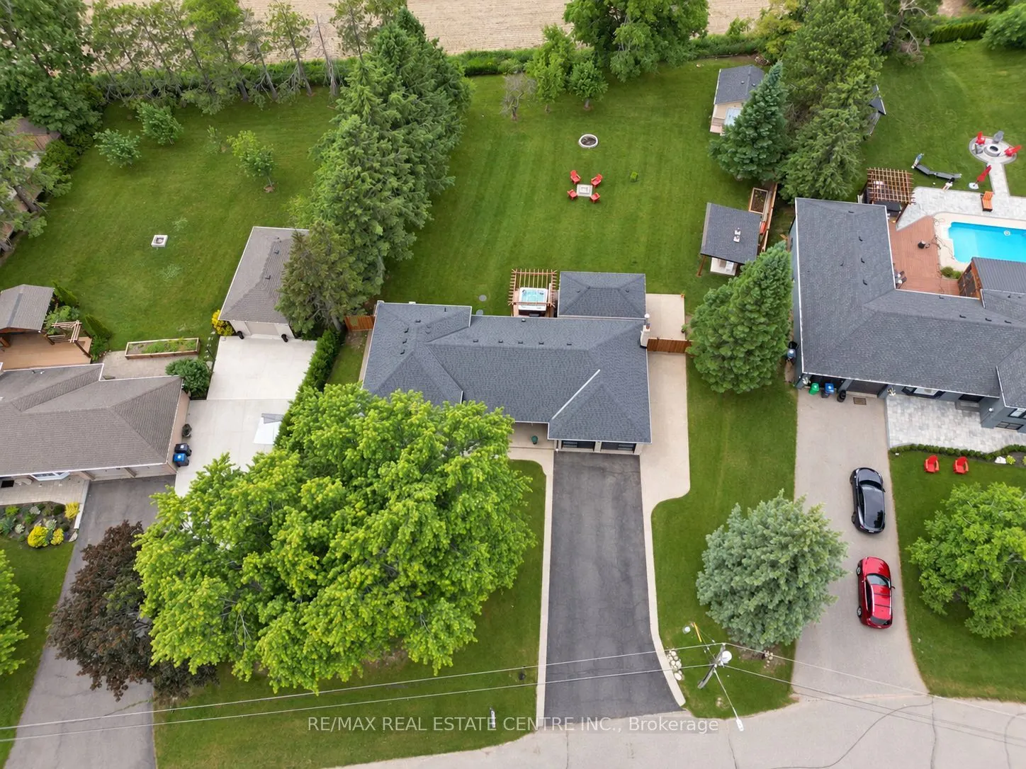 8 Kevinwood Drive