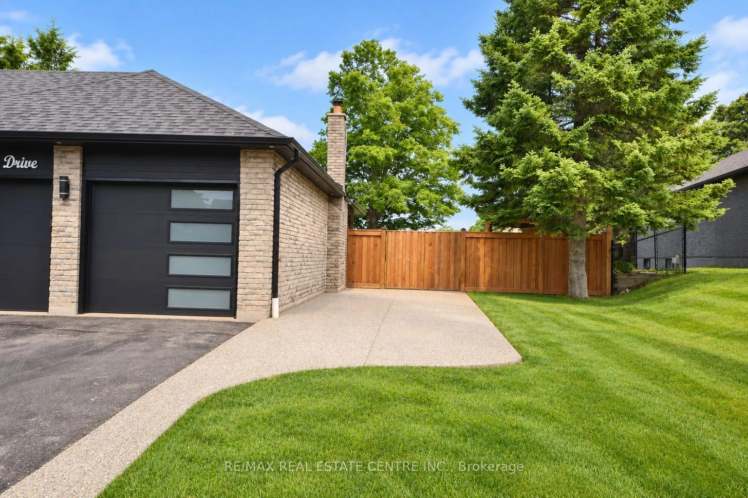 8 Kevinwood Drive