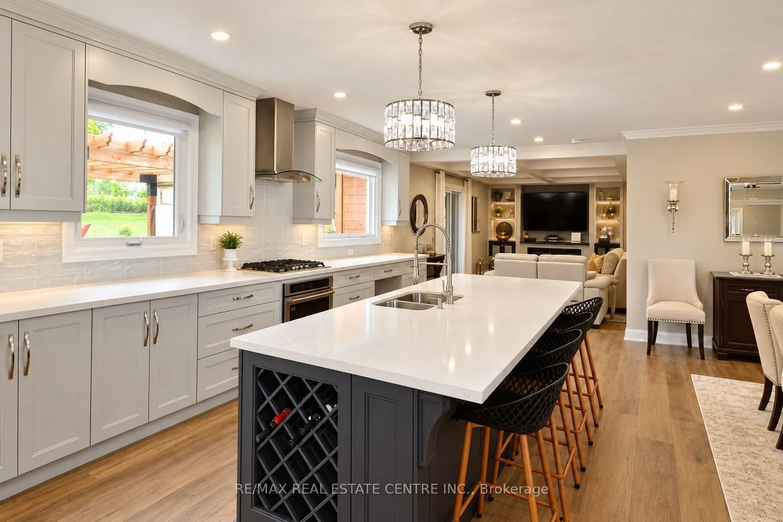 8 Kevinwood Drive