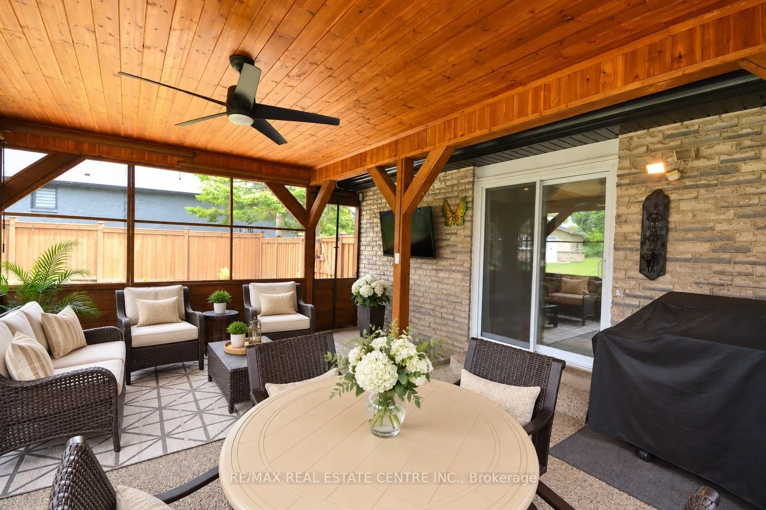 8 Kevinwood Drive