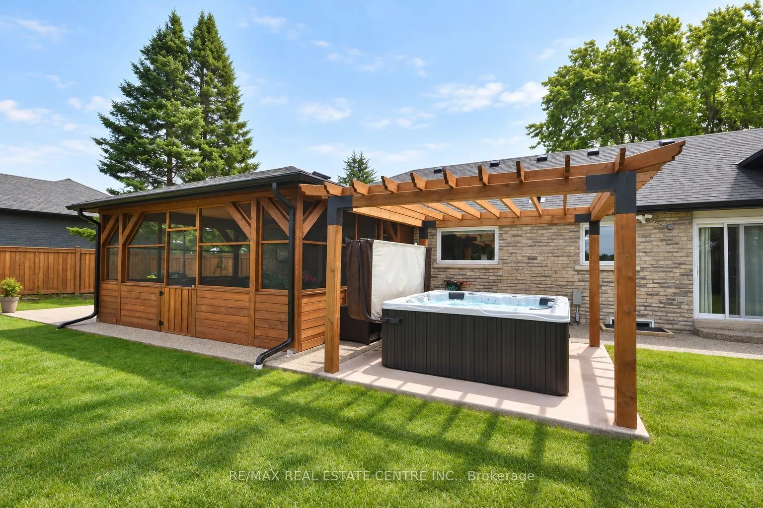 8 Kevinwood Drive