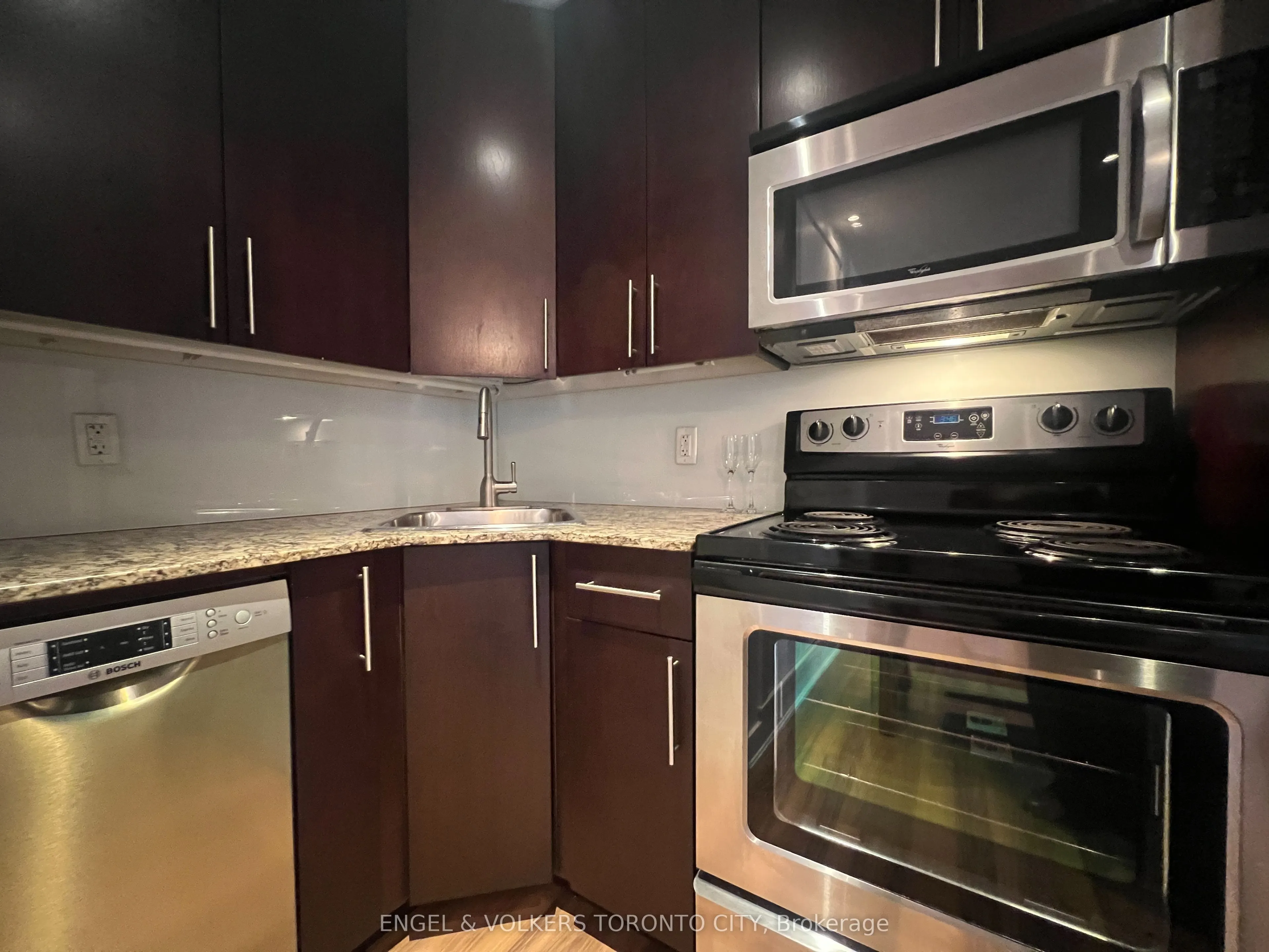 25 Ritchie Avenue #202