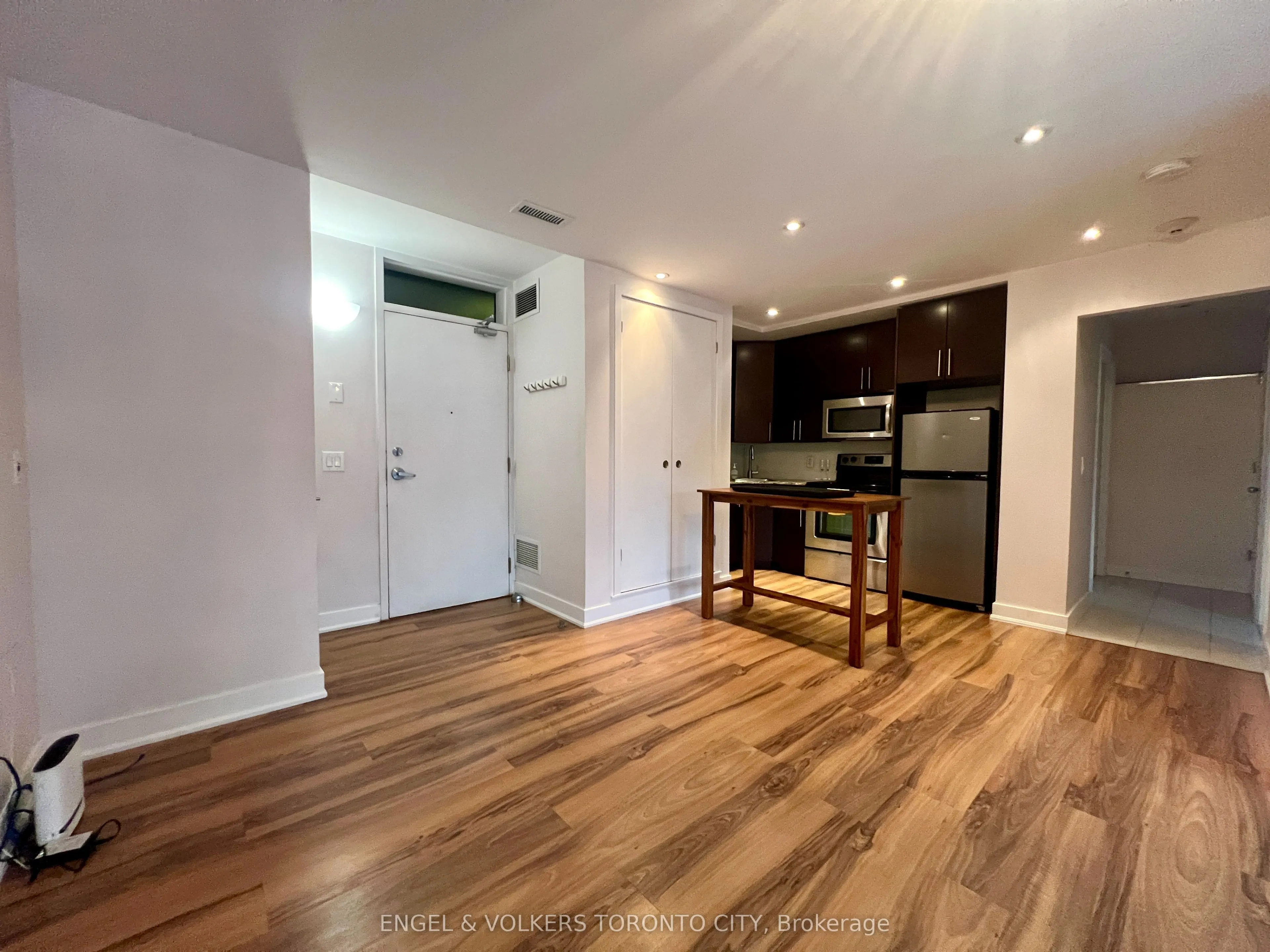 25 Ritchie Avenue #202