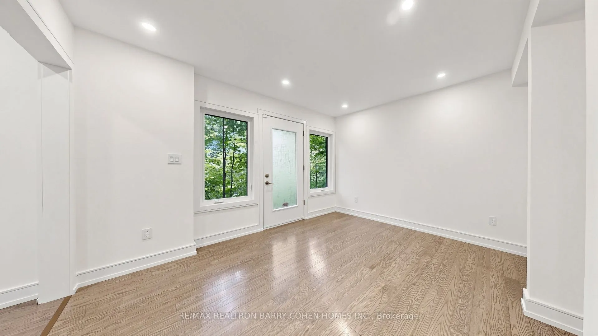 7 Greenbrook Drive